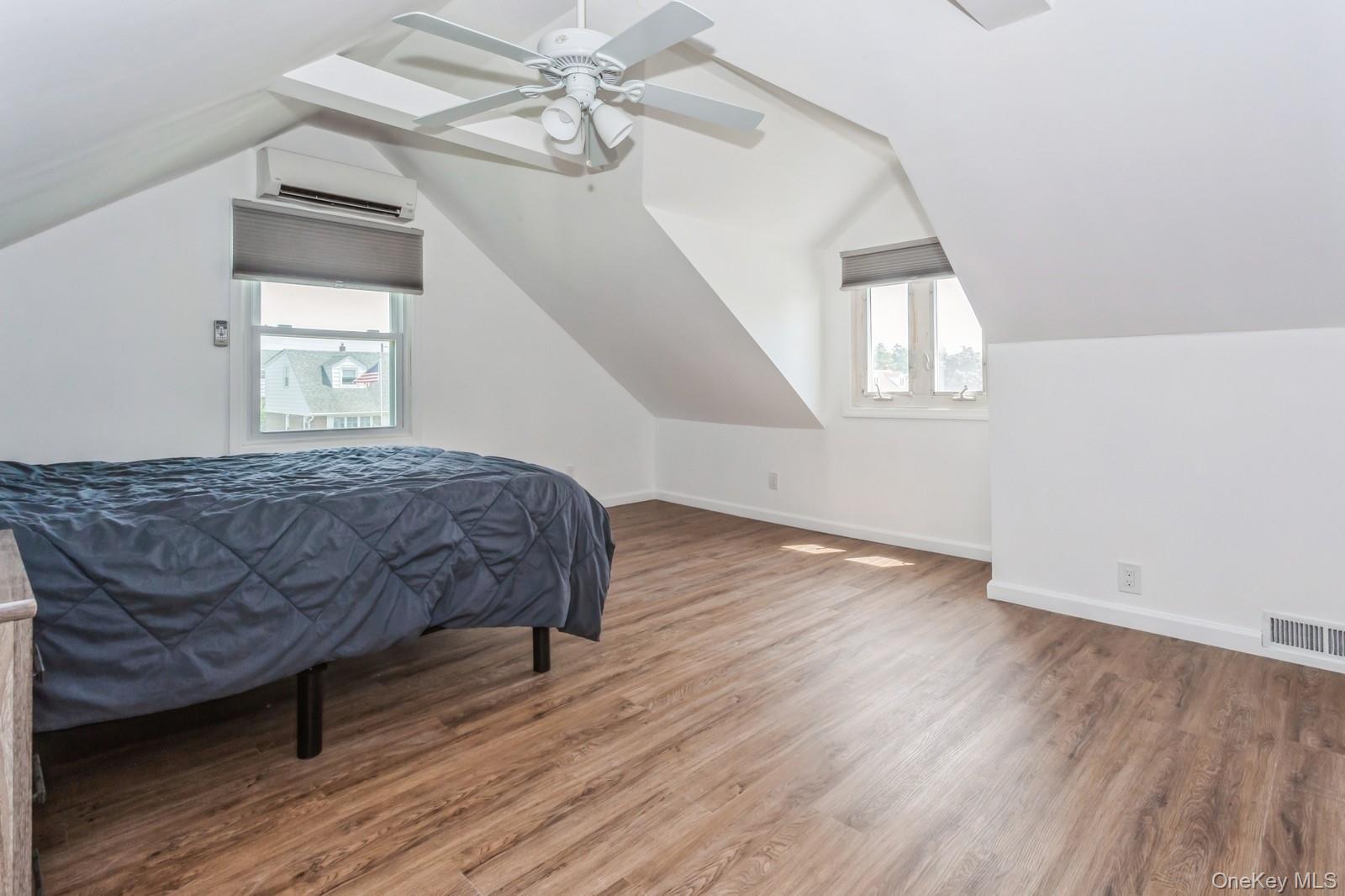 #18 photo, 562 Bernice Road, Franklin Square , NY 11010