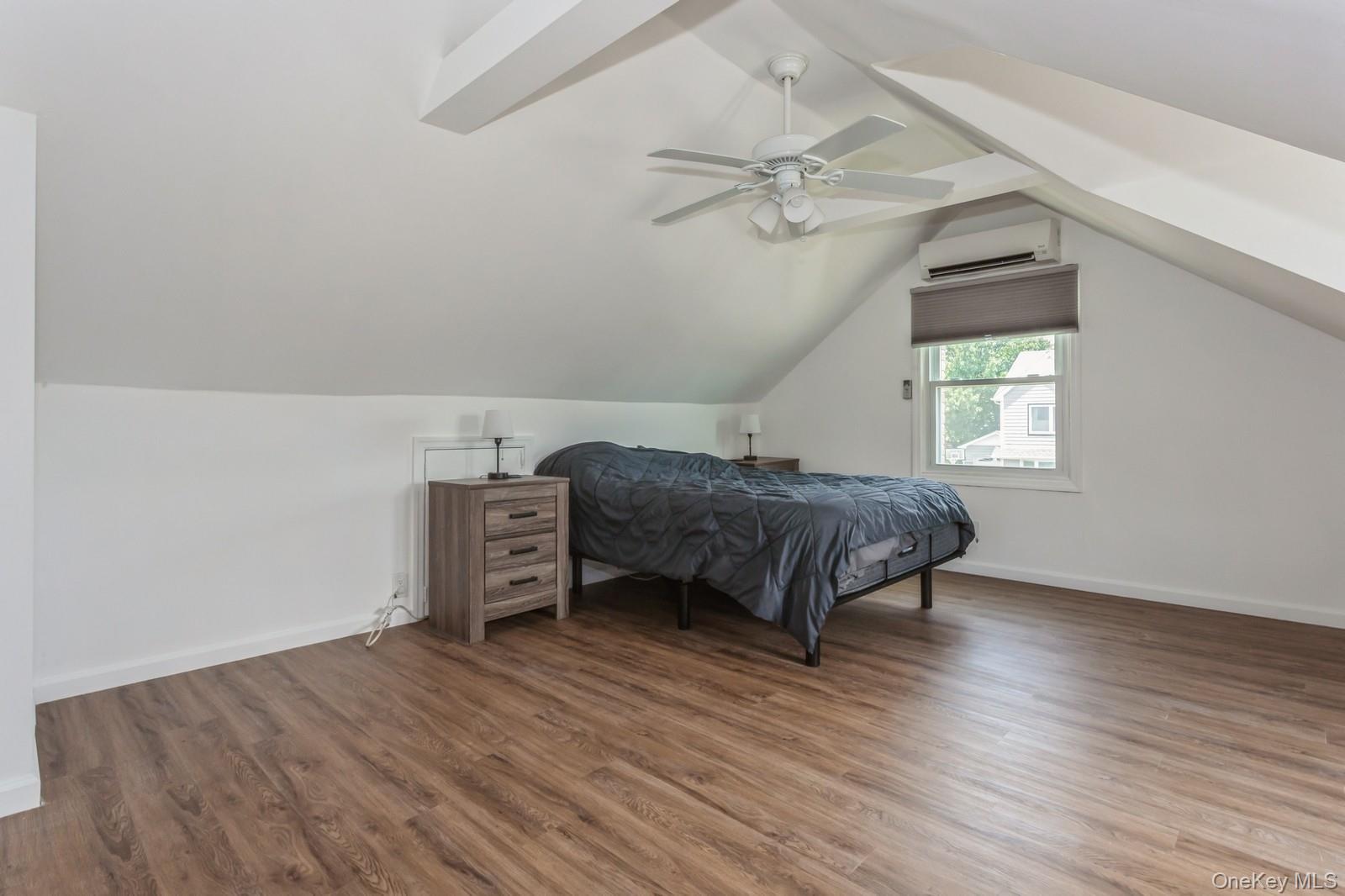 #19 photo, 562 Bernice Road, Franklin Square , NY 11010