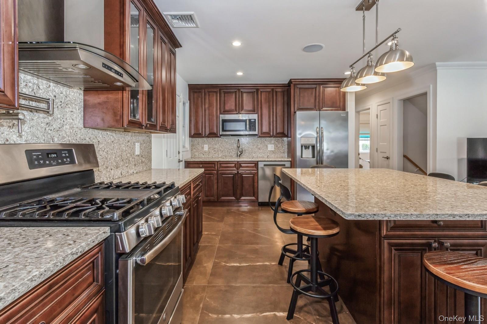 #9 photo, 562 Bernice Road, Franklin Square , NY 11010