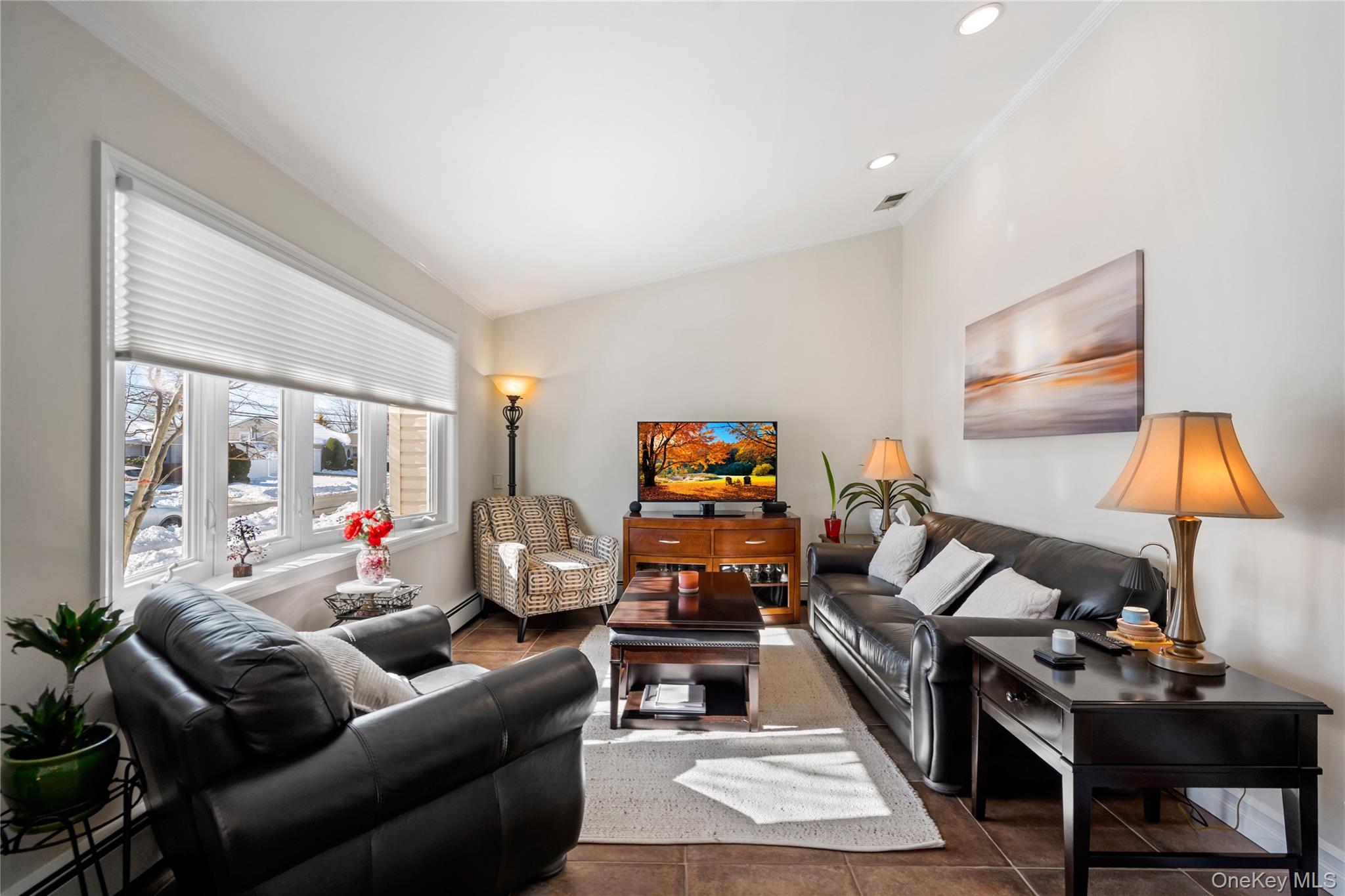 #15 photo, 237 Linden Street, Нассау ‖ Massapequa Park , NY 11762