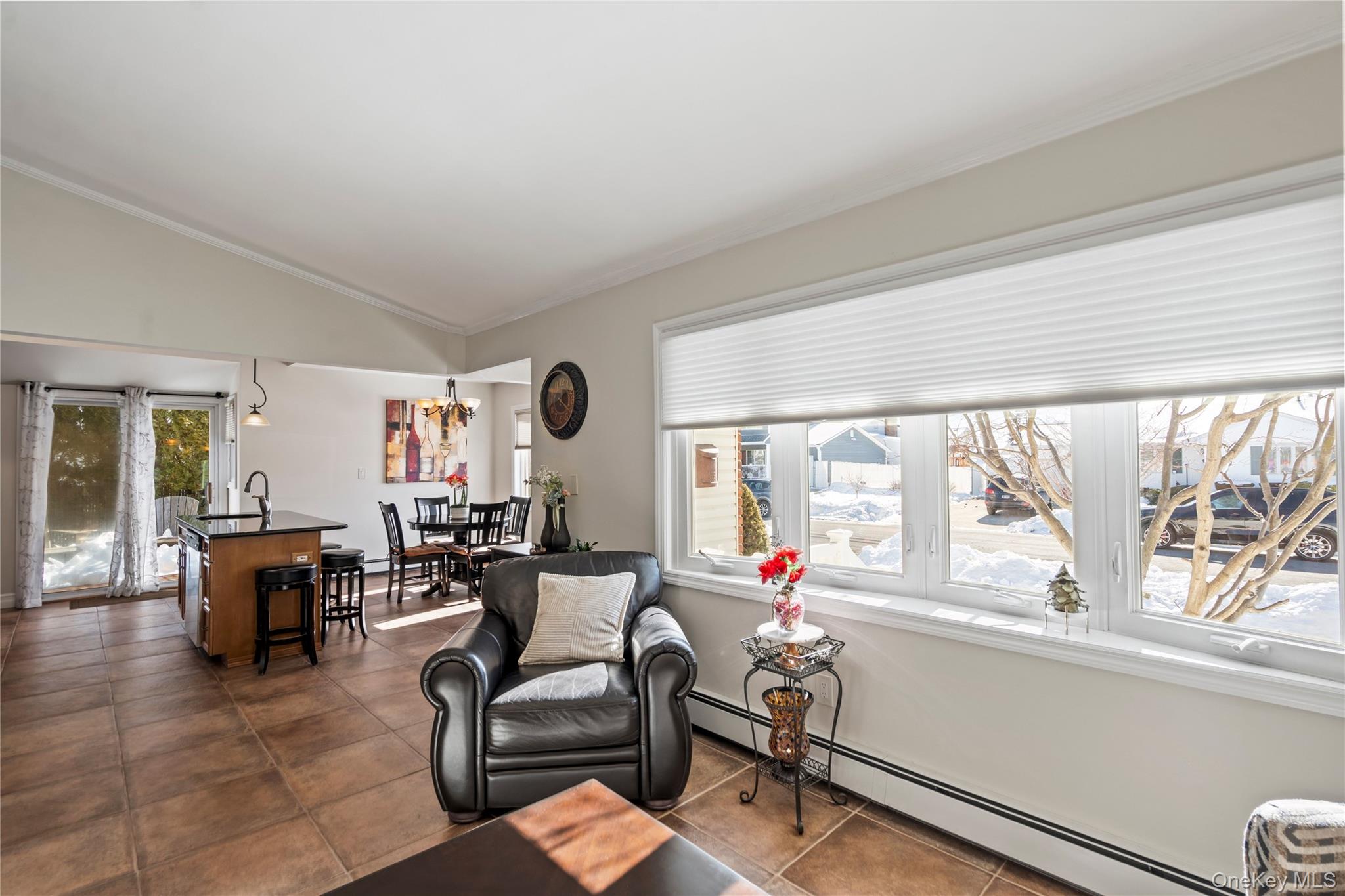 #19 photo, 237 Linden Street, Нассау ‖ Massapequa Park , NY 11762