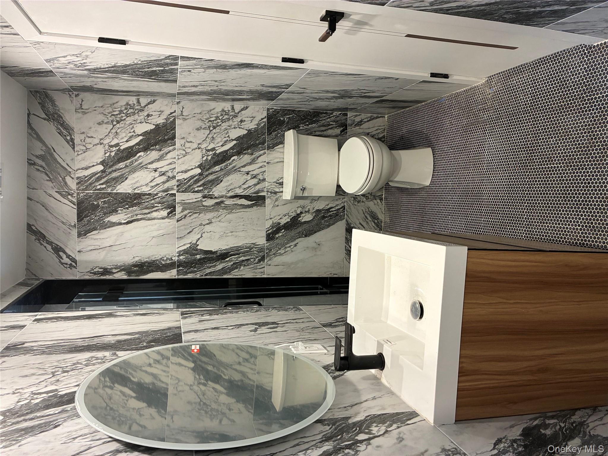 #12 photo, 204 E Shore Road, גרייט נק Great Neck , NY 11023