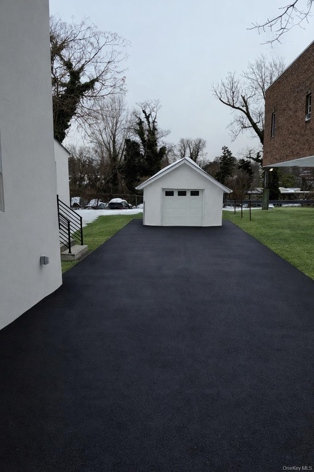 #17 photo, 204 E Shore Road, גרייט נק Great Neck , NY 11023