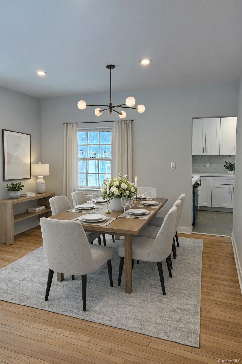 #2 photo, 204 E Shore Road, גרייט נק Great Neck , NY 11023