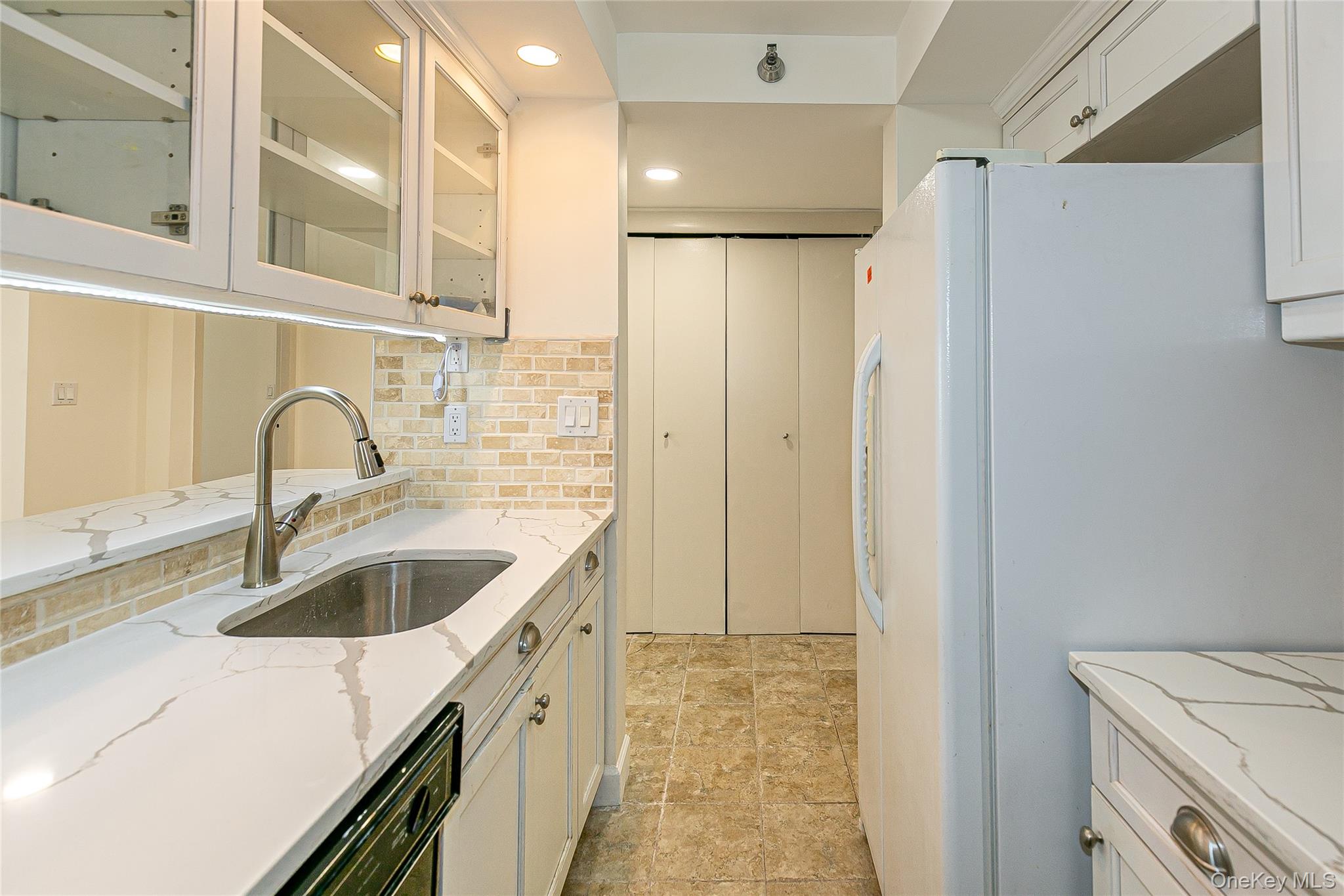 #11 photo, 88 Cuttermill Road, Great Neck , NY 11021