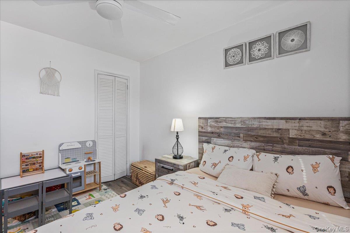 #9 photo, 67-49 Bell Boulevard, Oakland Gardens , NY 11364