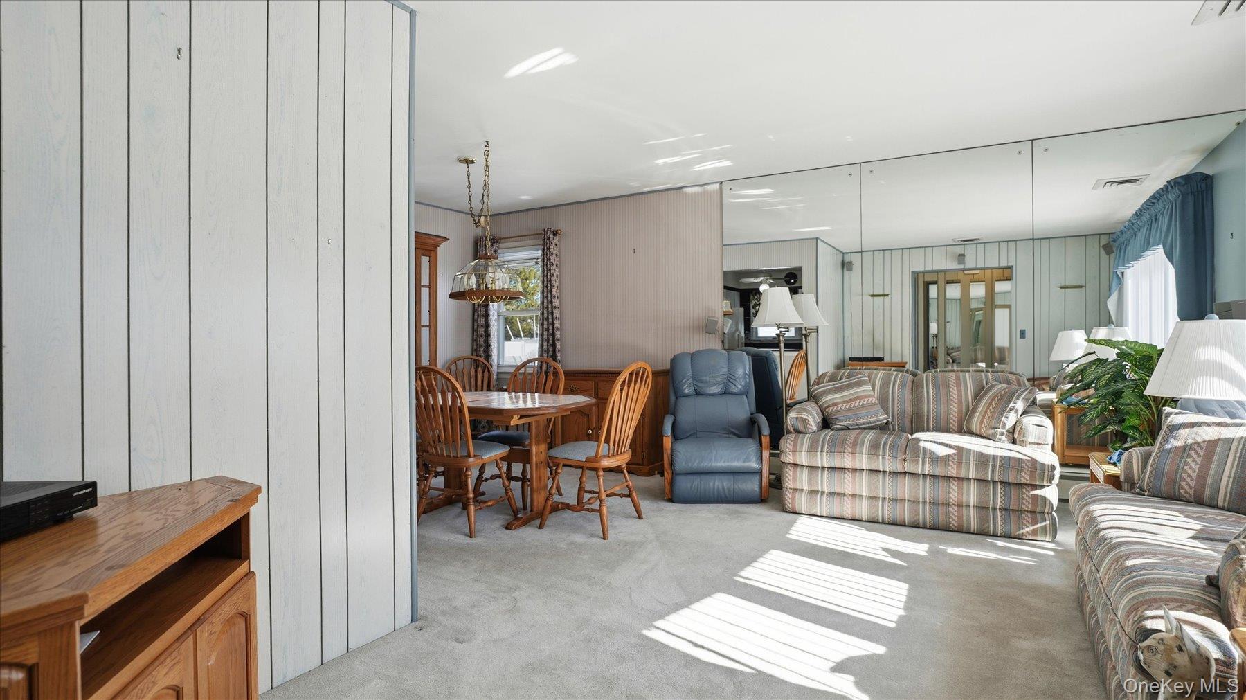 #6 photo, 2761 Preston Place, מחוז נסאו North Bellmore , NY 11710