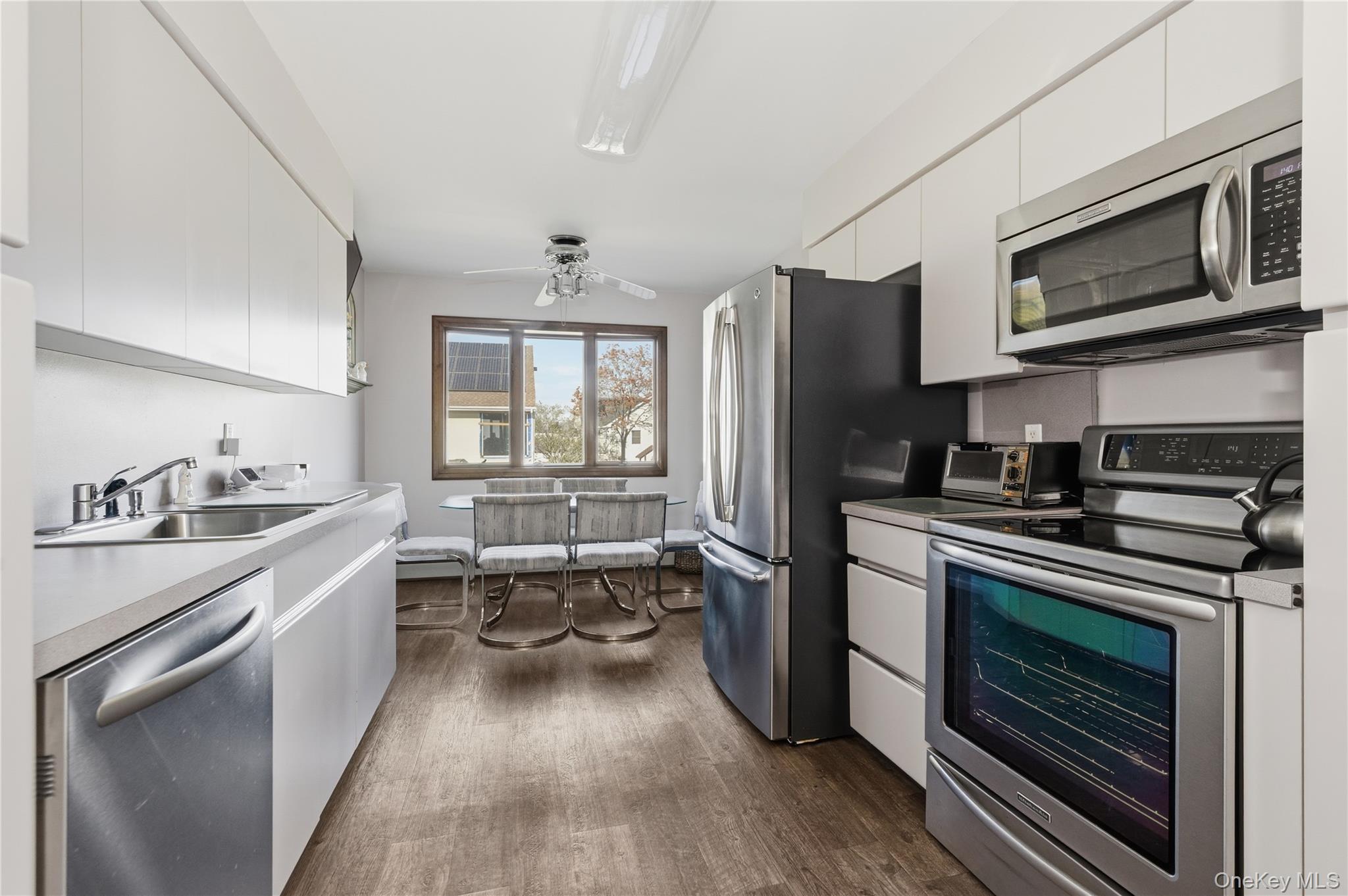 #12 photo, 613 Smith Place, Нассау ‖ Oceanside , NY 11572