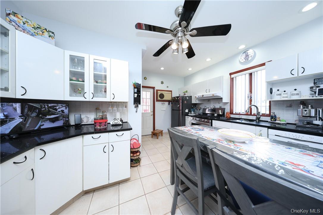 #8 photo, 1361 Bay Ridge Parkway, Brooklyn , NY 11228