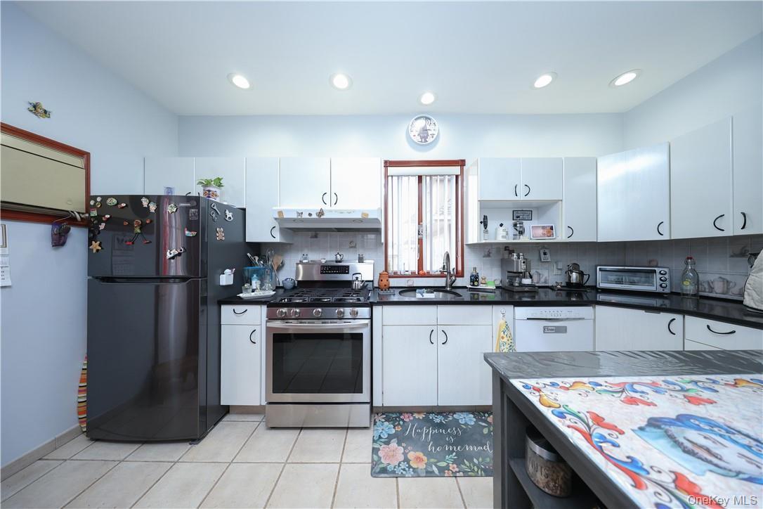 #9 photo, 1361 Bay Ridge Parkway, Brooklyn , NY 11228