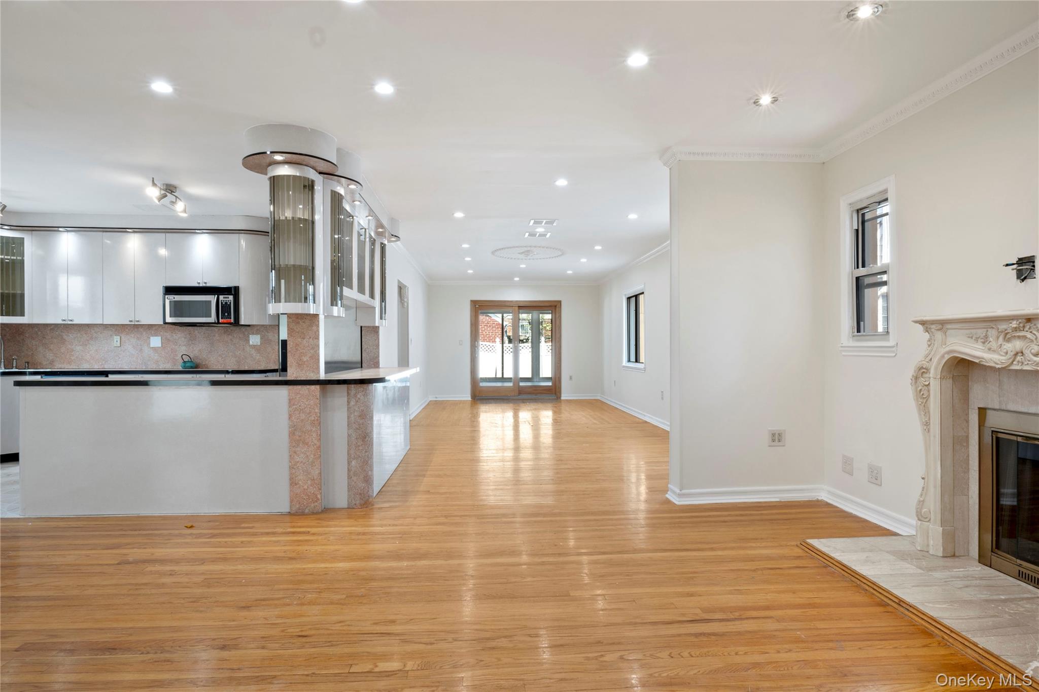 #7 photo, 73-33 188th Street, Куинс ‖ Fresh Meadows , NY 11366