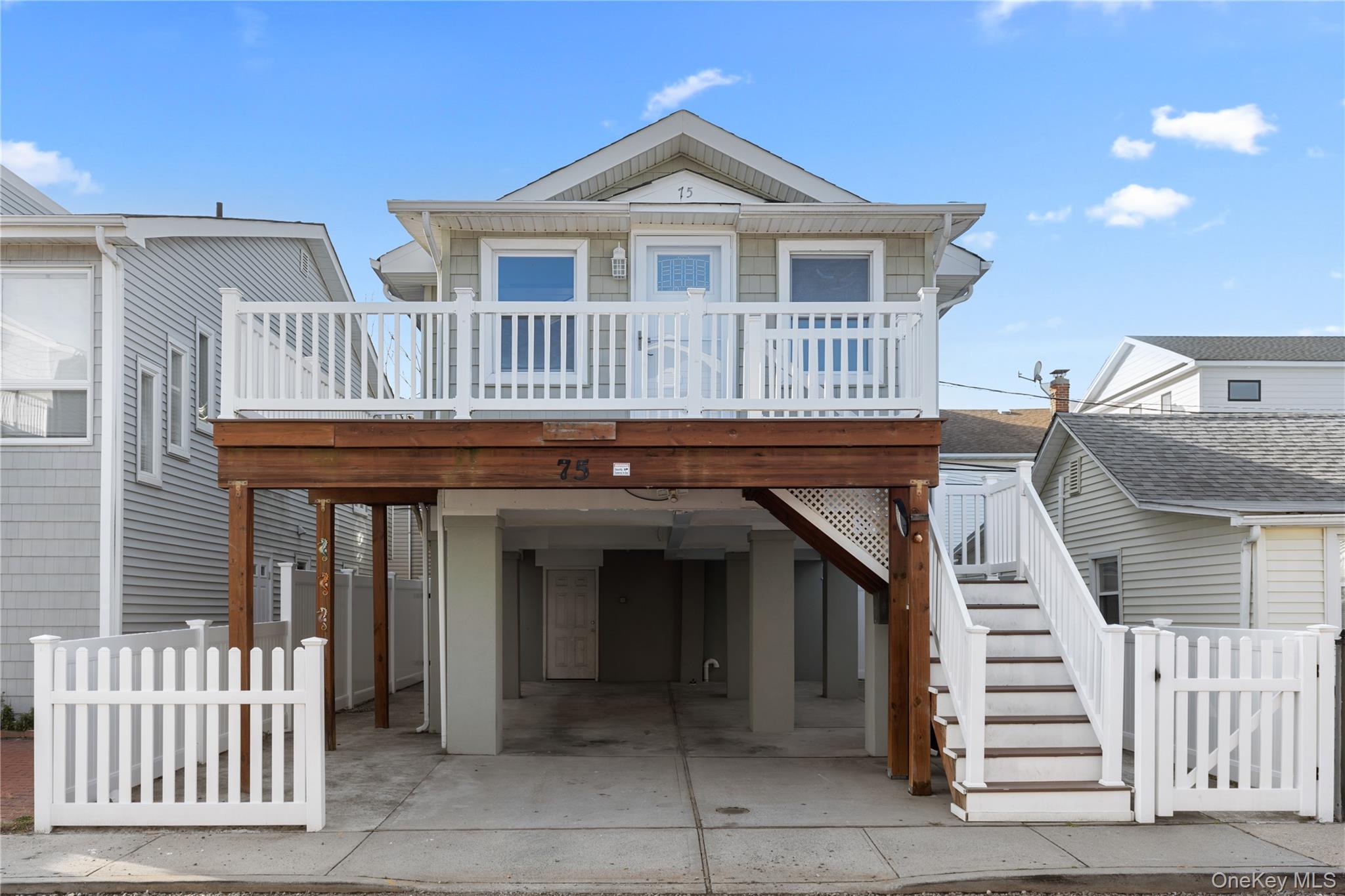 #1 photo, 75 Wisconsin Street, מחוז נסאו Long Beach , NY 11561