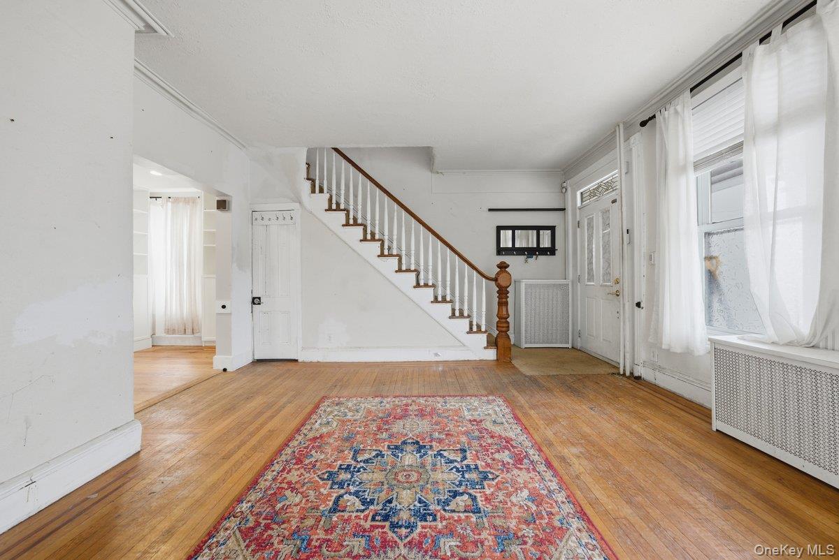 #15 photo, 340 East 235th Street, Bronx , NY 10470