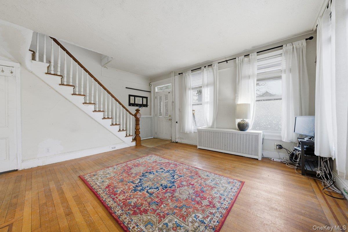 #16 photo, 340 East 235th Street, Bronx , NY 10470