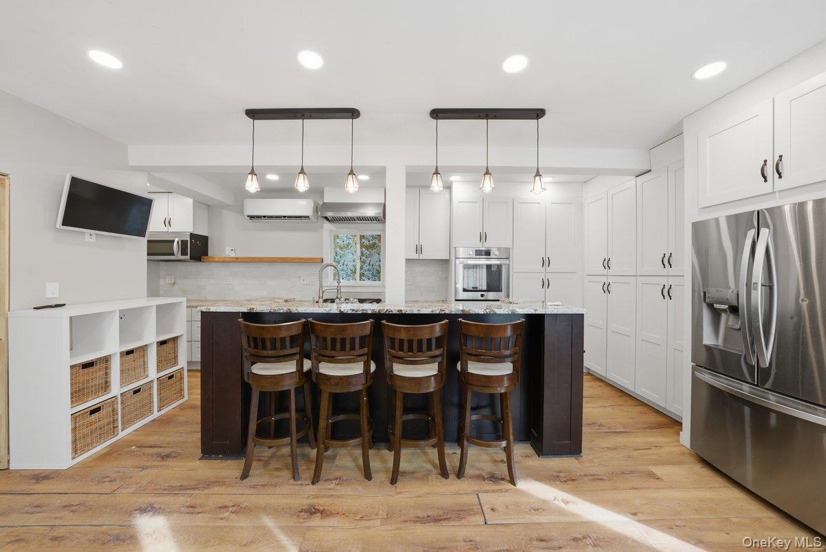 #5 photo, 340 East 235th Street, Bronx , NY 10470