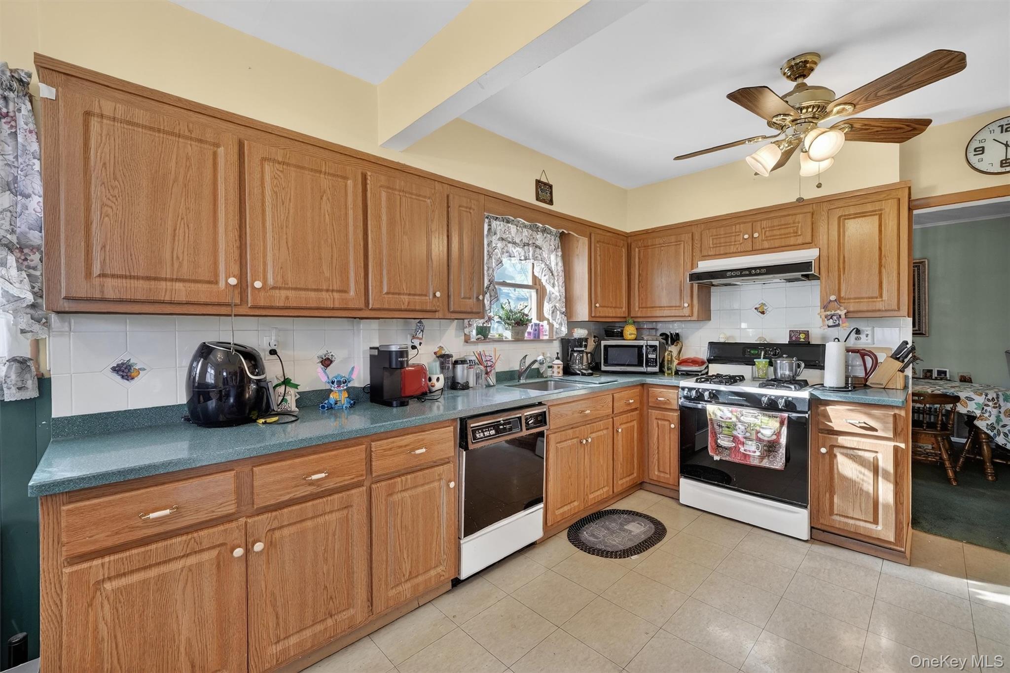 #8 photo, 56 Lincoln Avenue, Pearl River , NY 10965