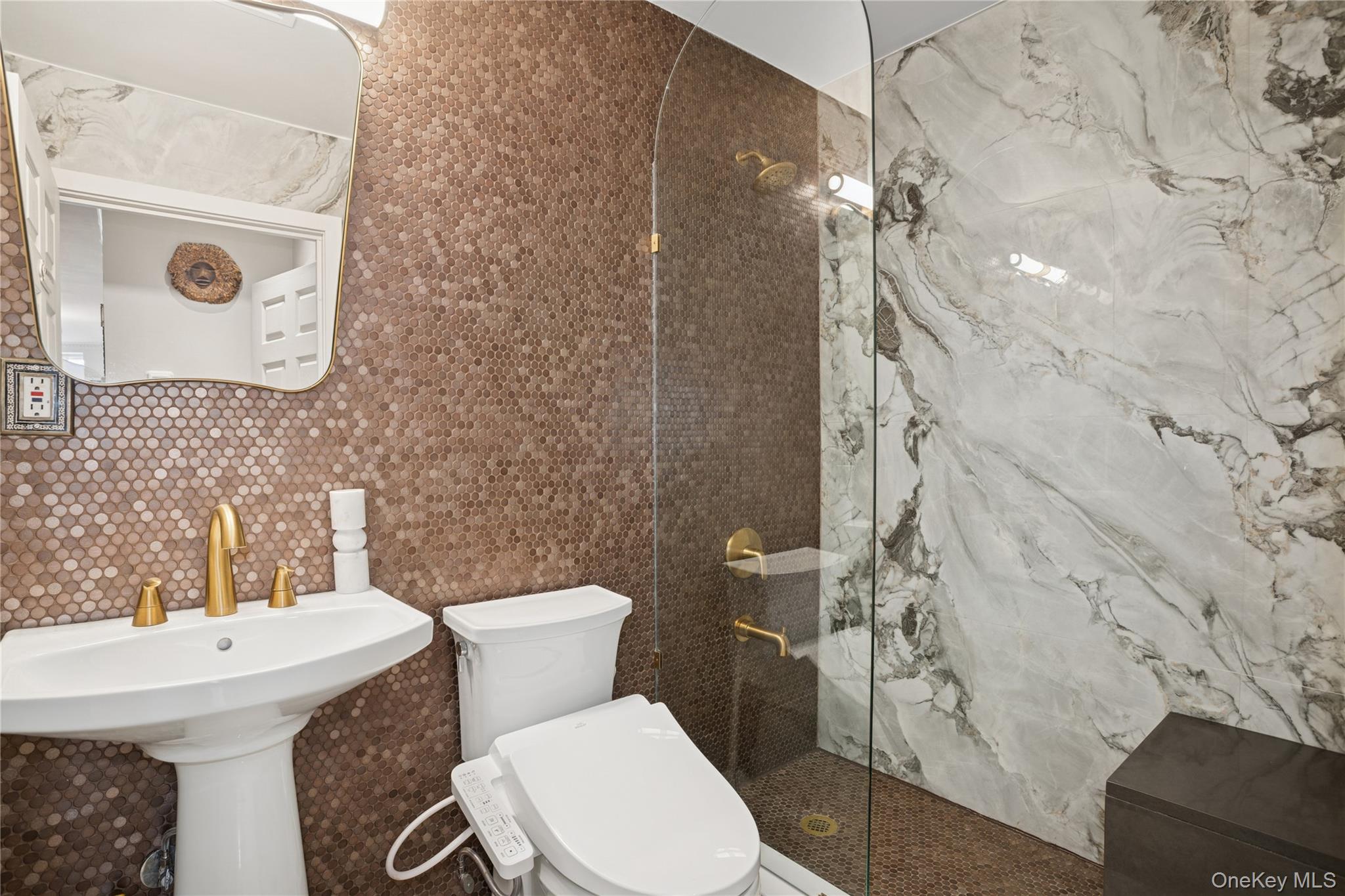 #12 photo, 109 W 117th Street, मैनहटन New York (Manhattan) , NY 10026