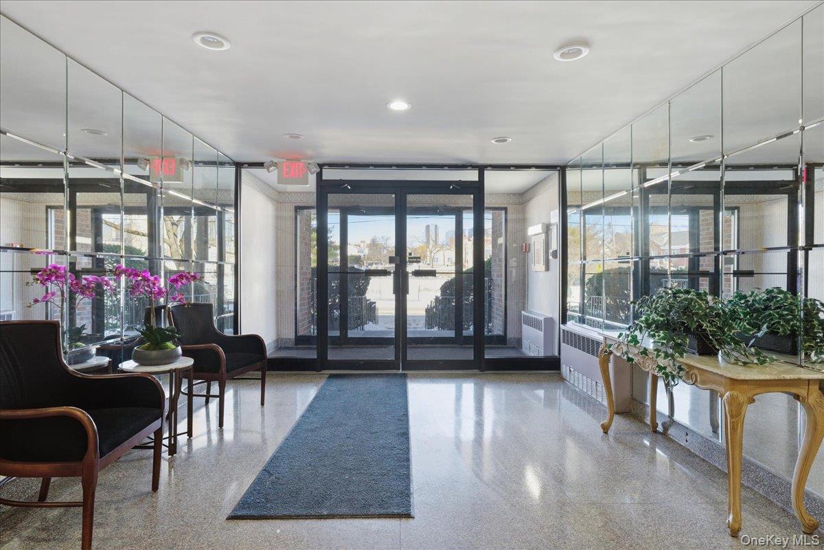 #5 photo, 266 Pelham Road, 纽约州 New Rochelle , NY 10805