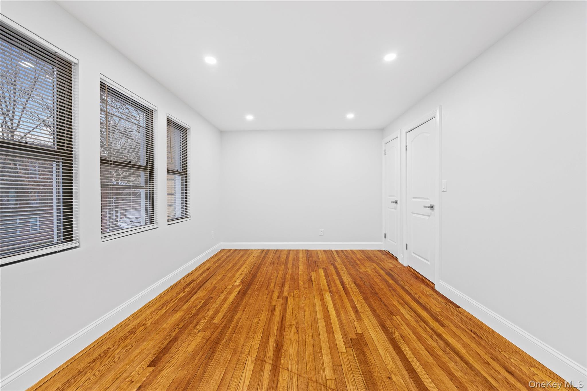 #20 photo, 2054 Saint Paul Avenue, Бронкс ‖ Bronx , NY 10461