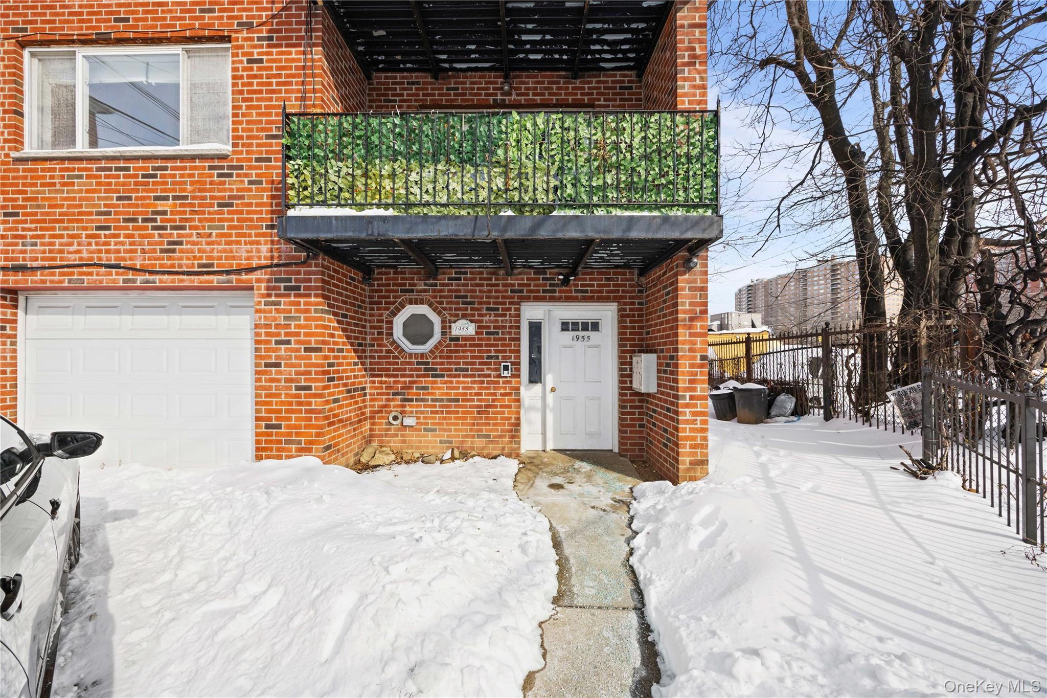 #4 photo, 1955 Burke Avenue, Bronx , NY 10469