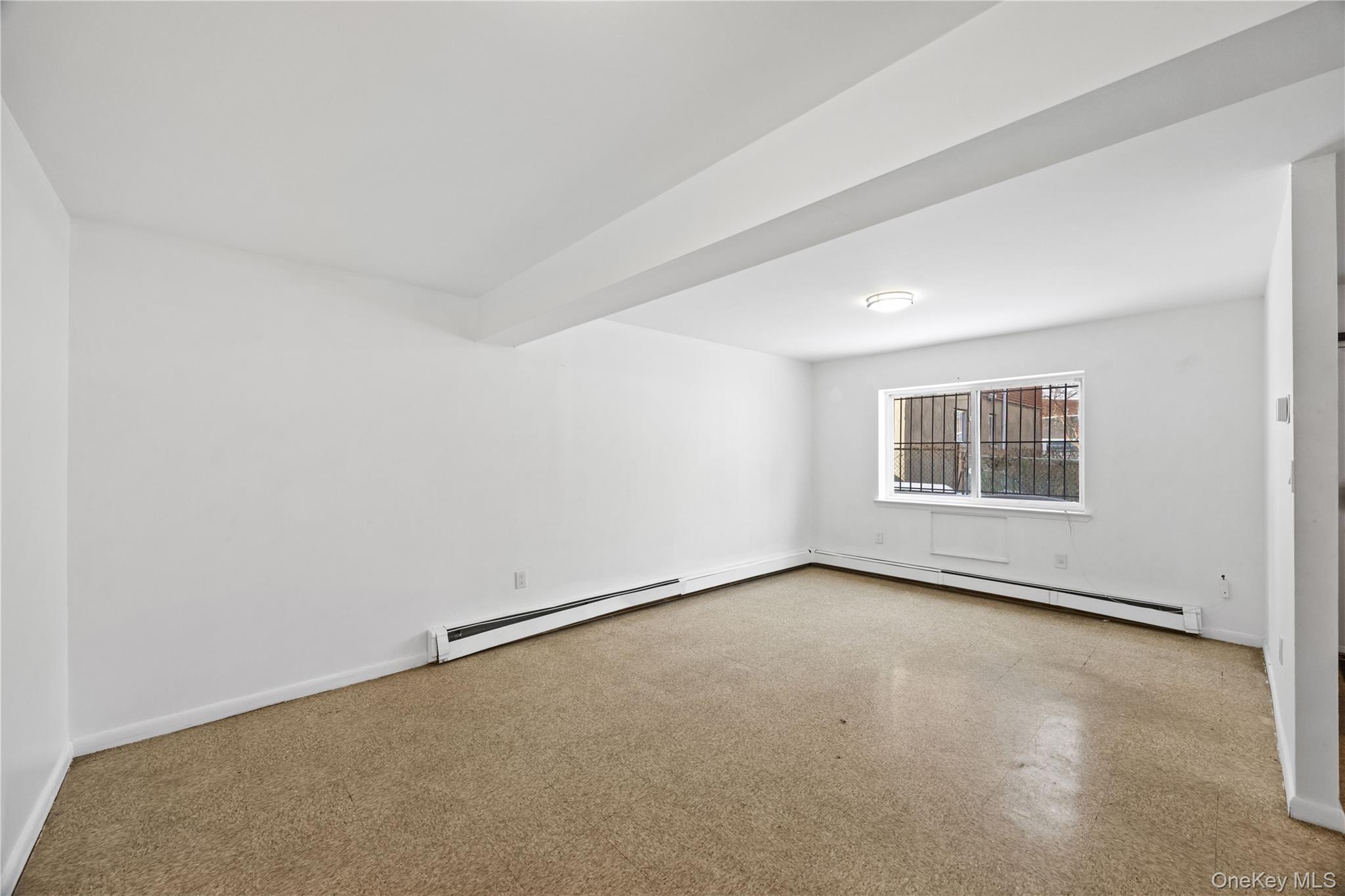 #7 photo, 1955 Burke Avenue, Bronx , NY 10469