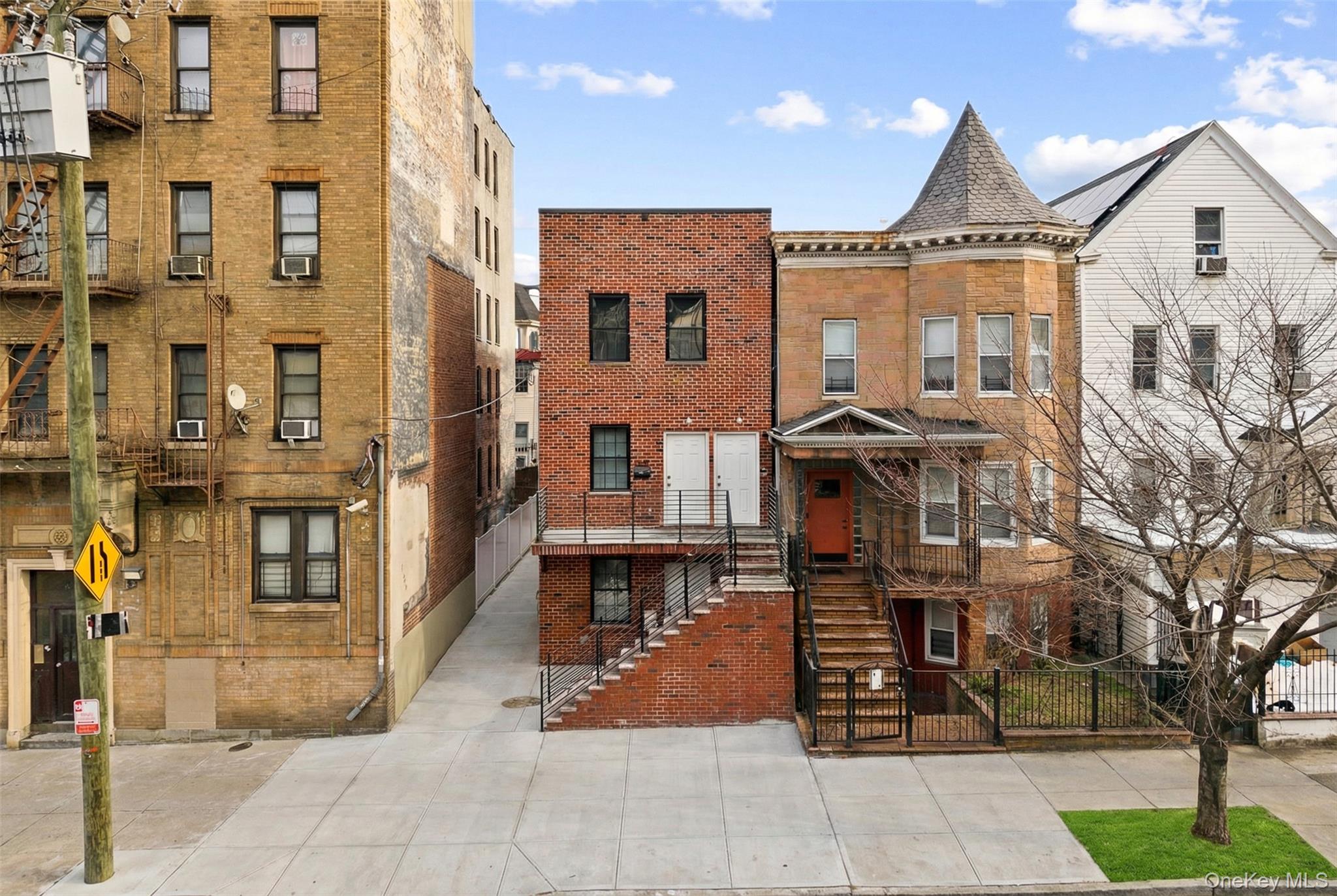 #1 photo, 518 Morris Park Avenue, הברונקס Bronx , NY 10460