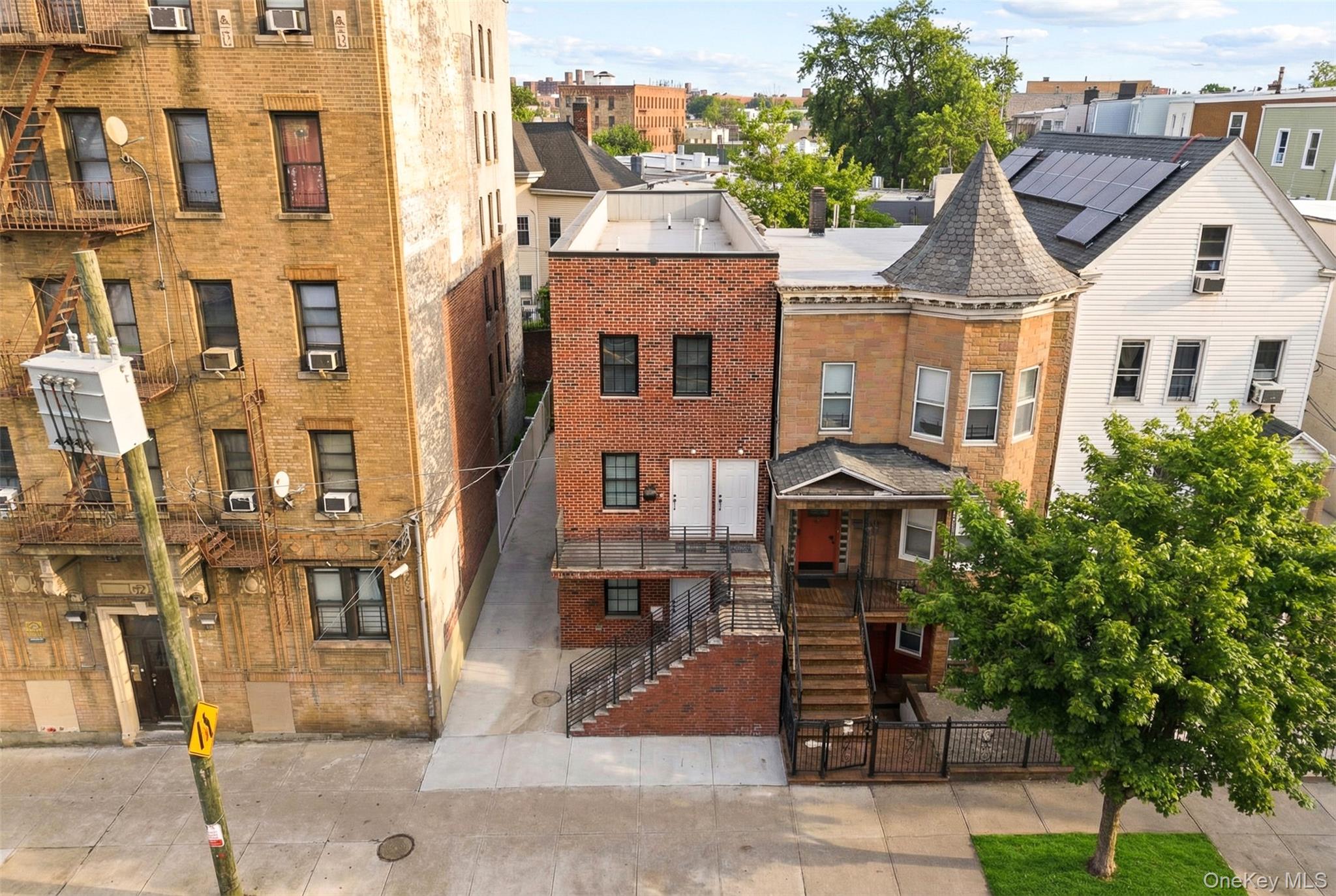 #2 photo, 518 Morris Park Avenue, הברונקס Bronx , NY 10460