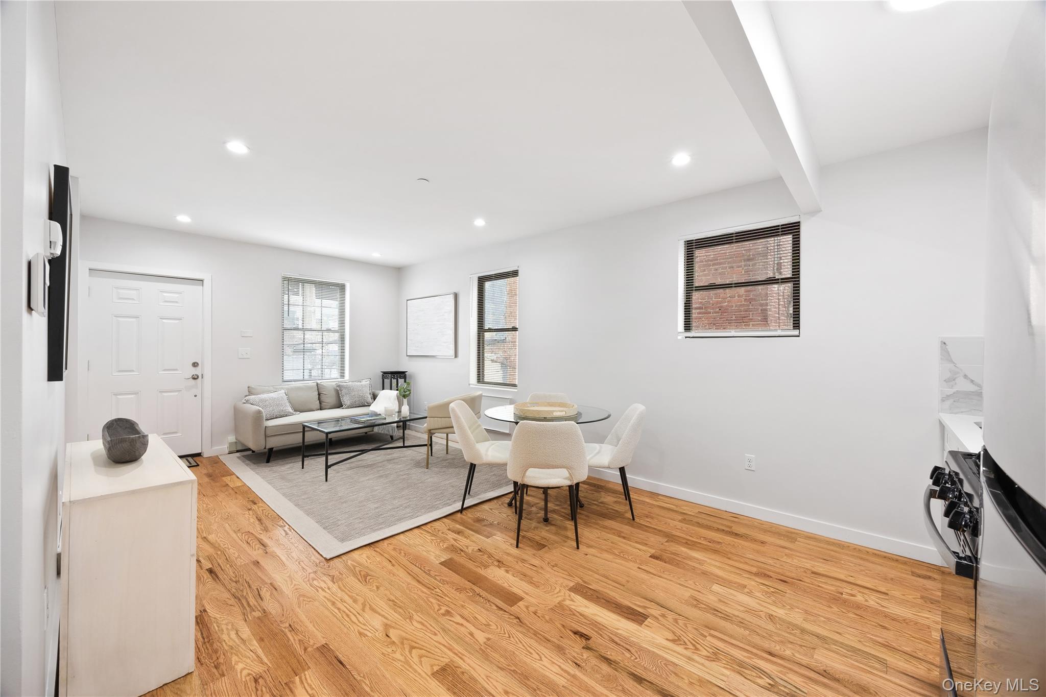 #6 photo, 518 Morris Park Avenue, הברונקס Bronx , NY 10460