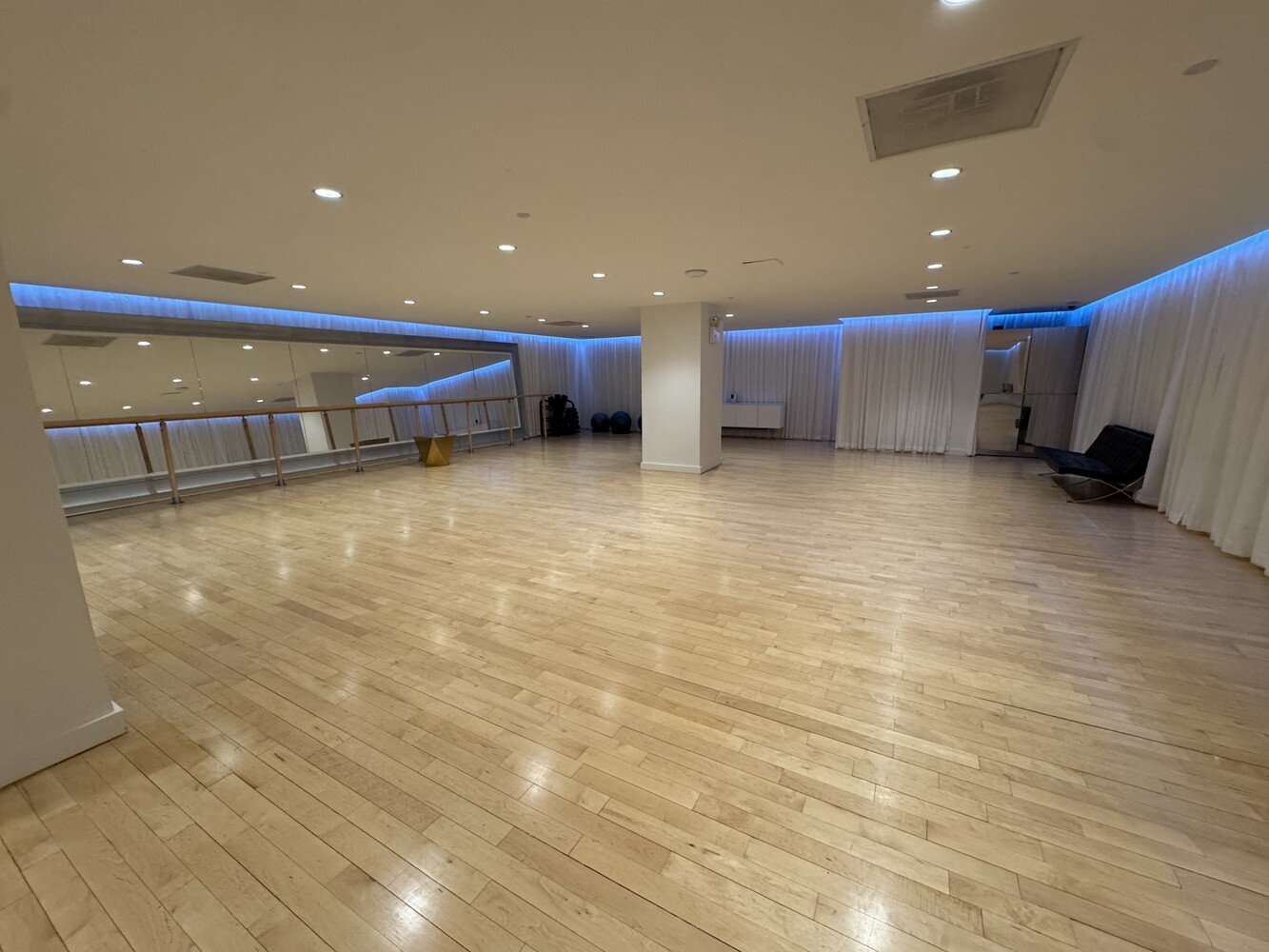 #14 photo, 15 BROAD Street, Financial District , NY 10005