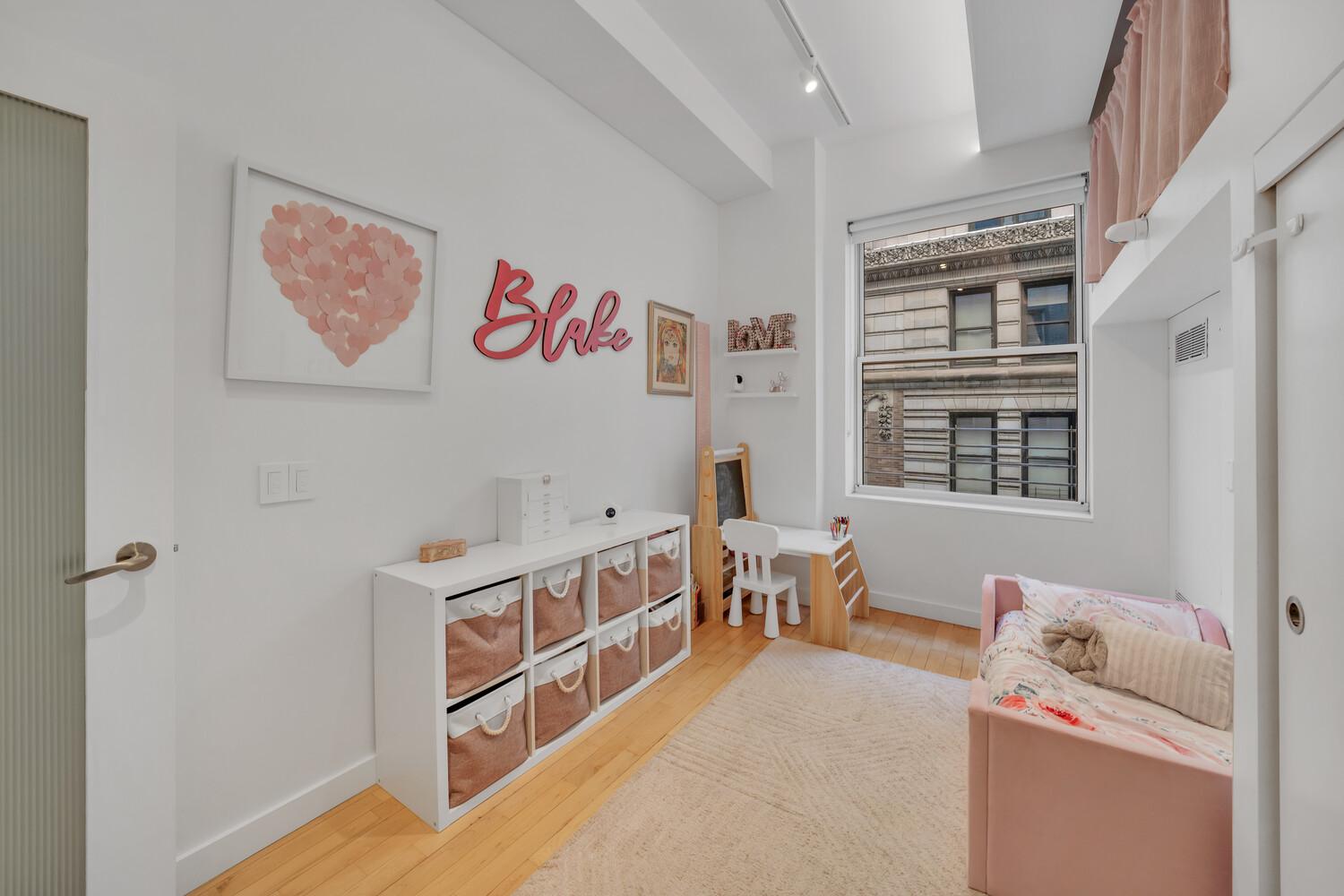 #7 photo, 15 BROAD Street, Financial District , NY 10005