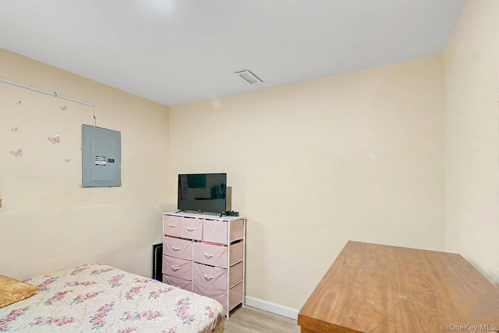 #18 photo, 23 Frank Street, Brentwood , NY 11717