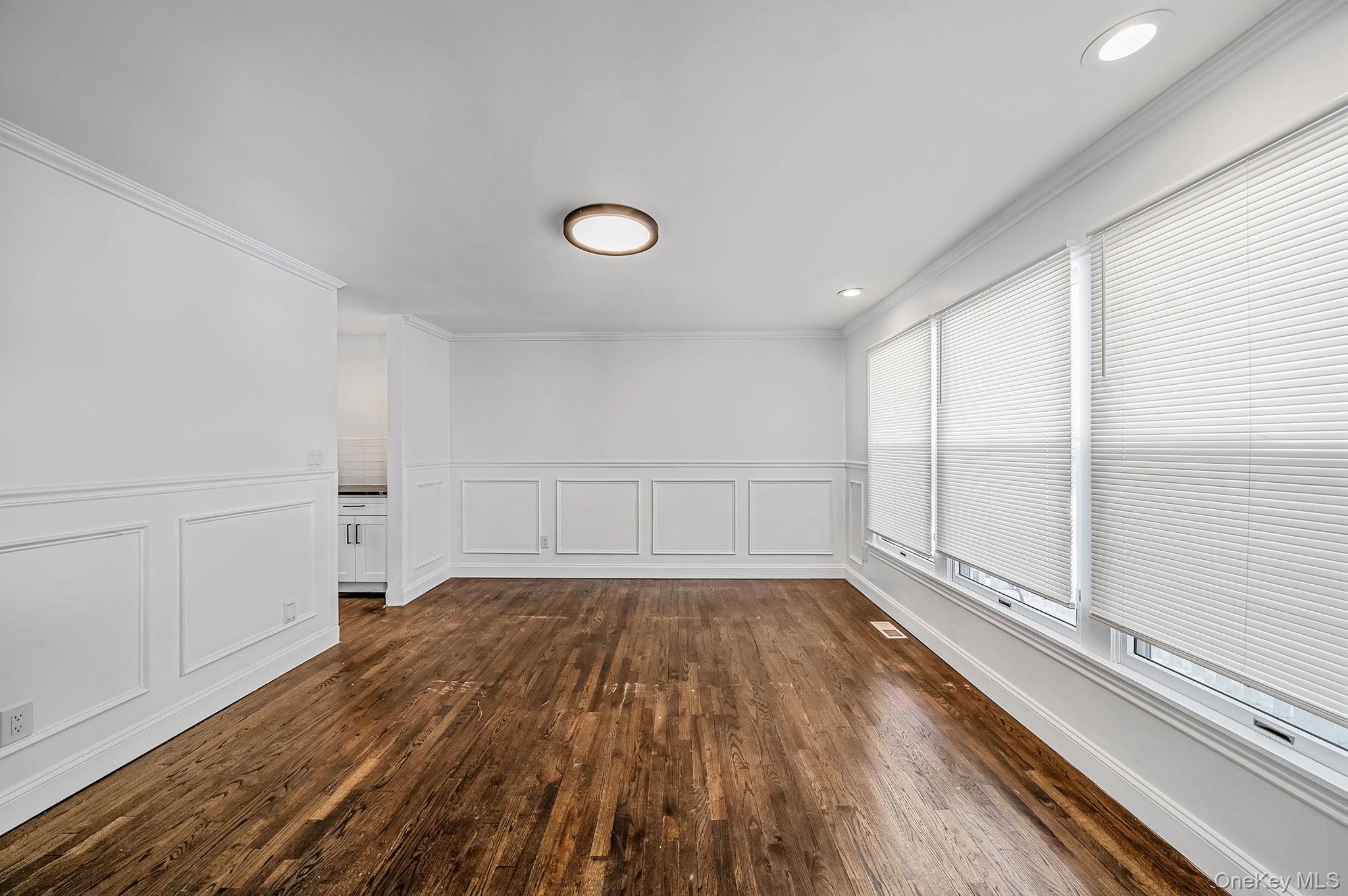 #20 photo, 1944 Wading River Manor Road, Wading River , NY 11792