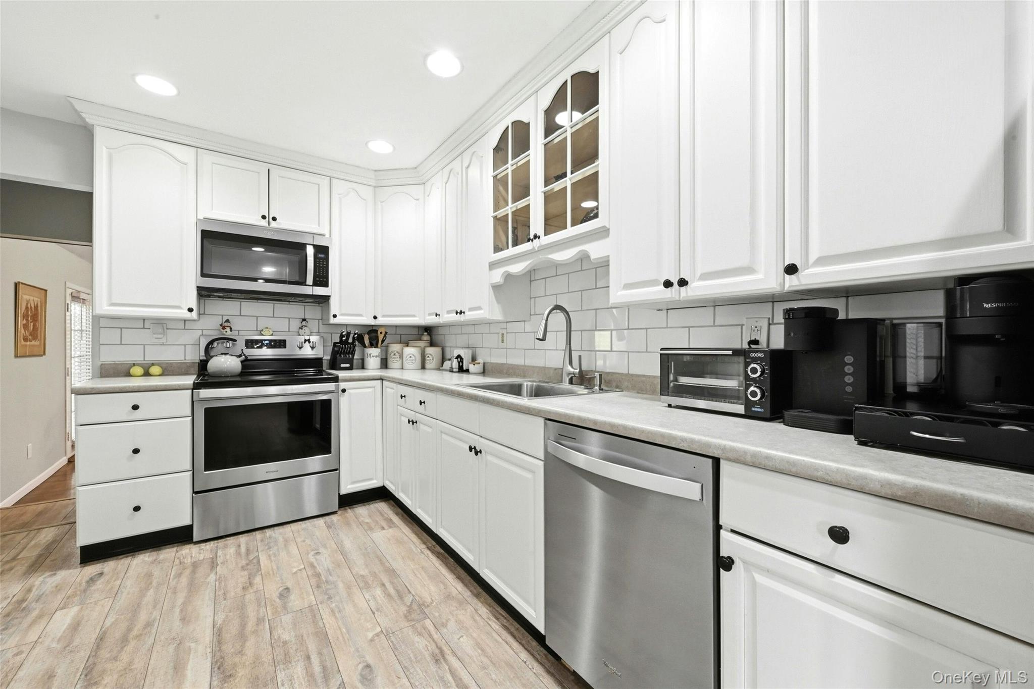 #15 photo, 246 Southern Boulevard, Nesconset , NY 11767