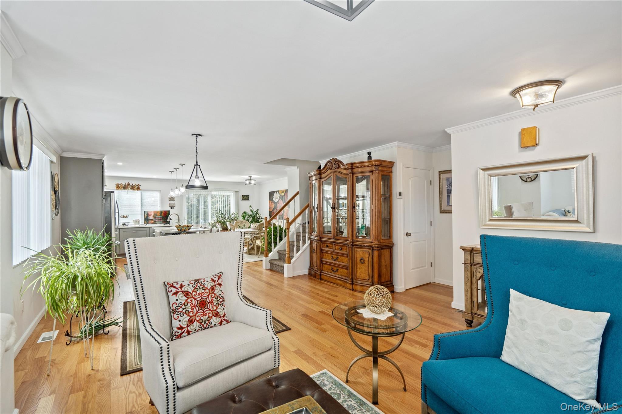 #4 photo, 1790 Front Street, East Meadow , NY 11554