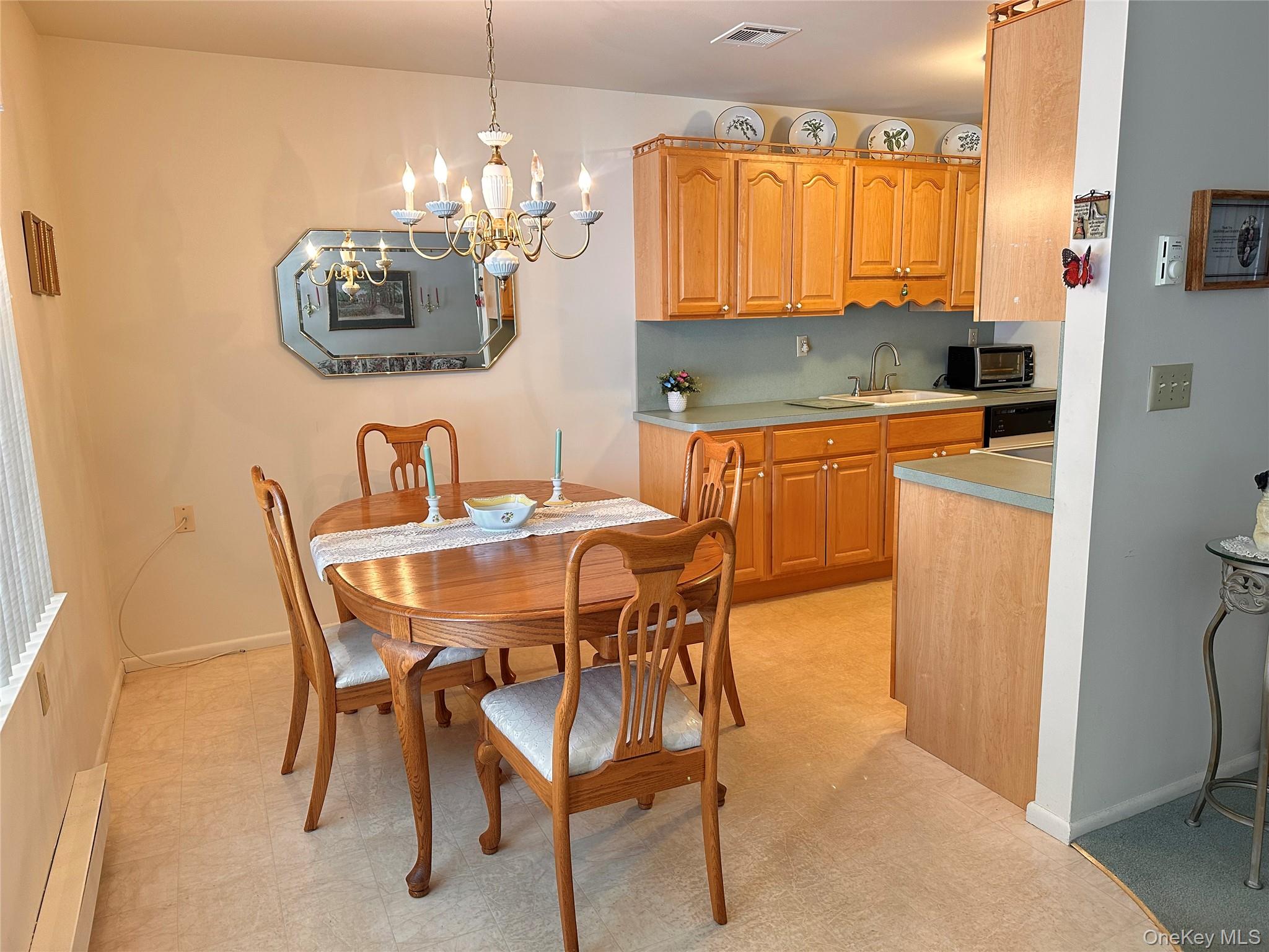 #5 photo, 258 Newcastle Court, Ridge , NY 11961