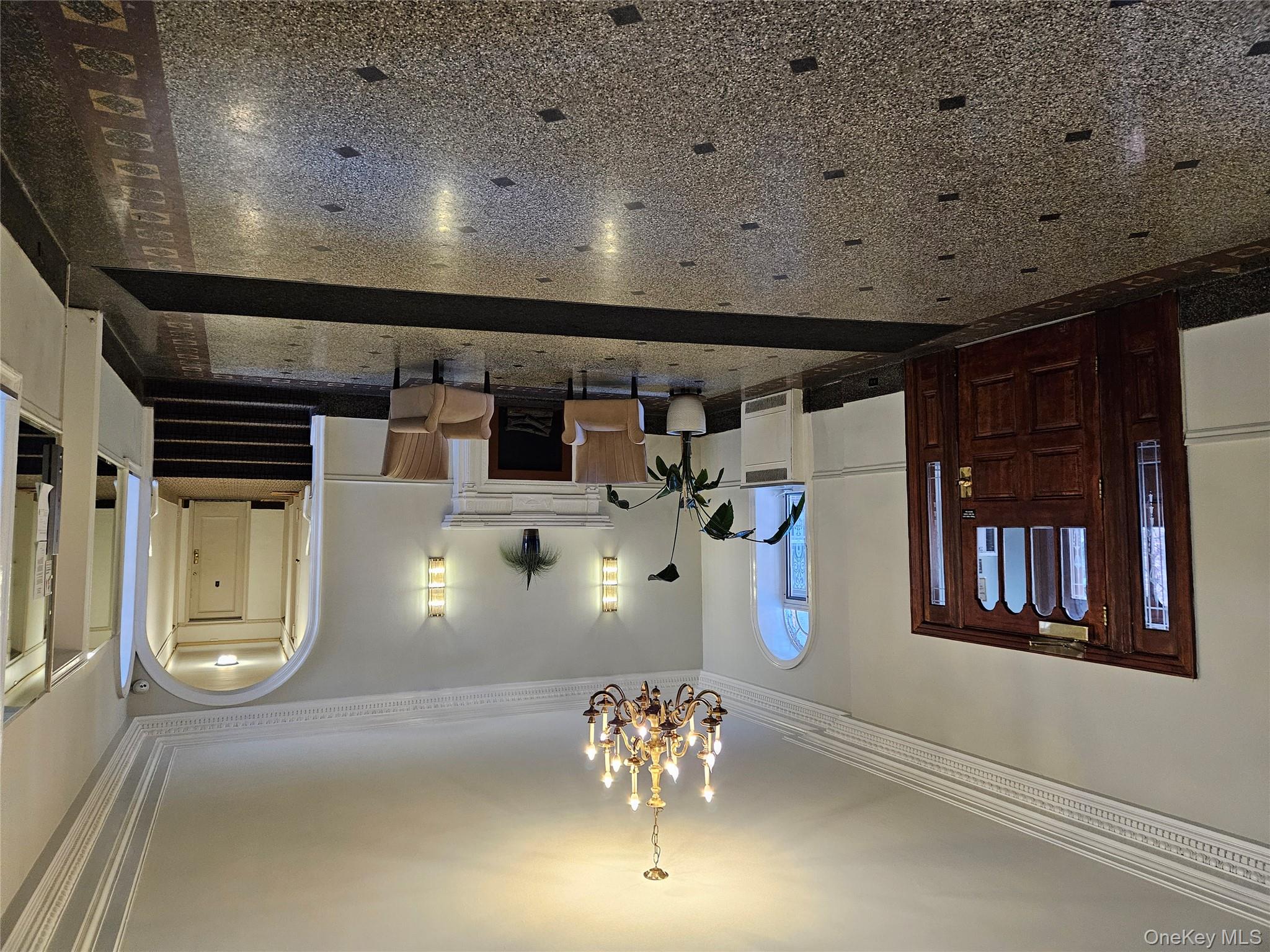 #3 photo, 111-39 76th Road, Куинс ‖ Forest Hills , NY 11375