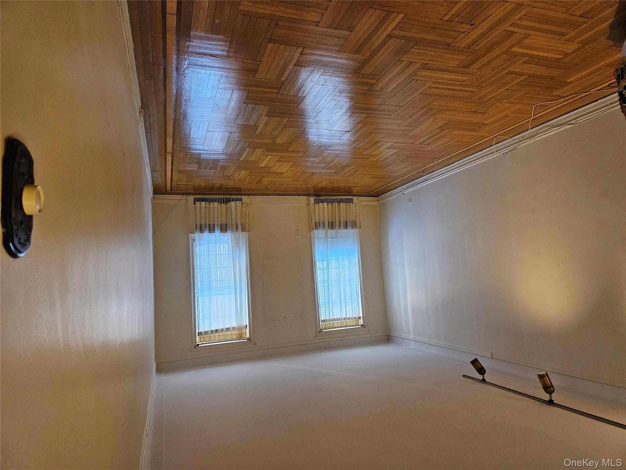 #7 photo, 111-39 76th Road, Куинс ‖ Forest Hills , NY 11375