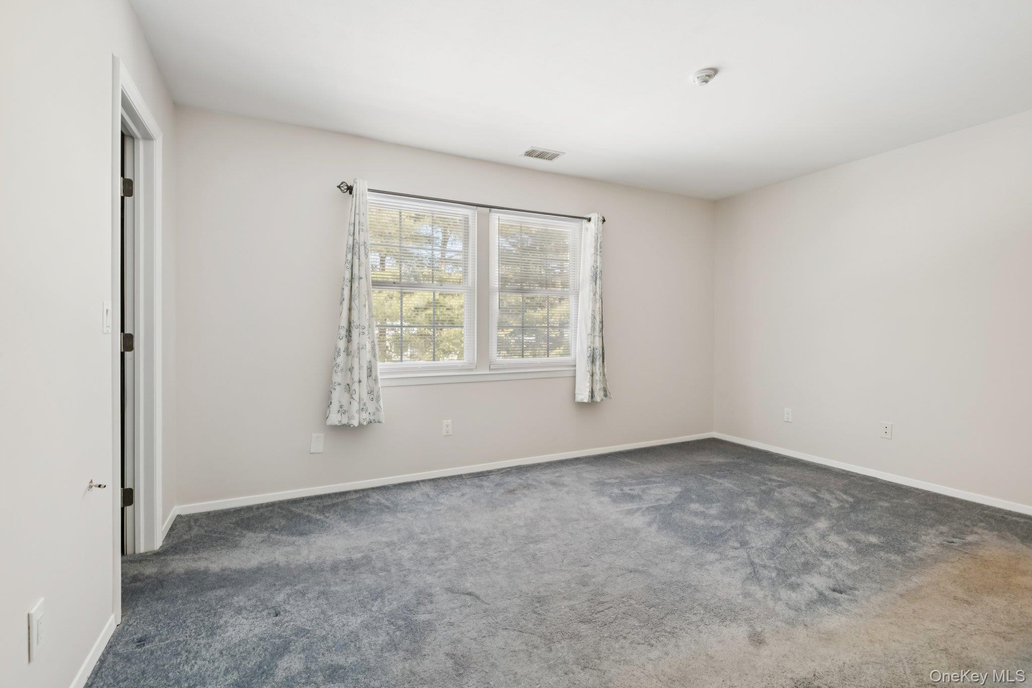 #18 photo, 46 Gazebo Lane, Holtsville , NY 11742