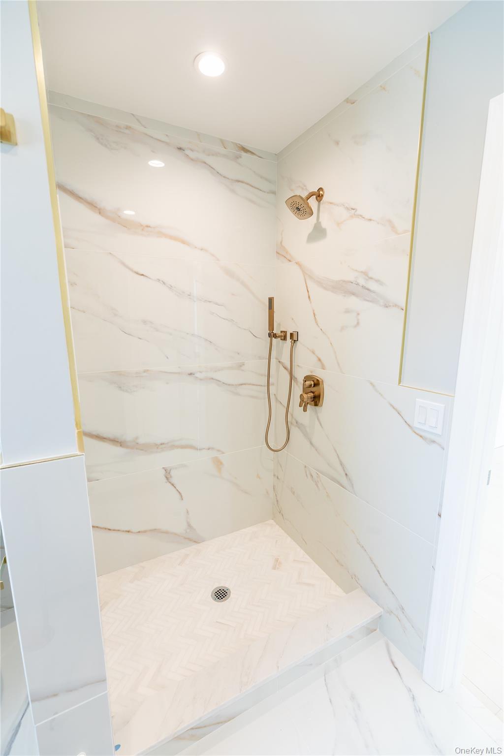 #18 photo, 2910 Yale Place, Baldwin , NY 11510