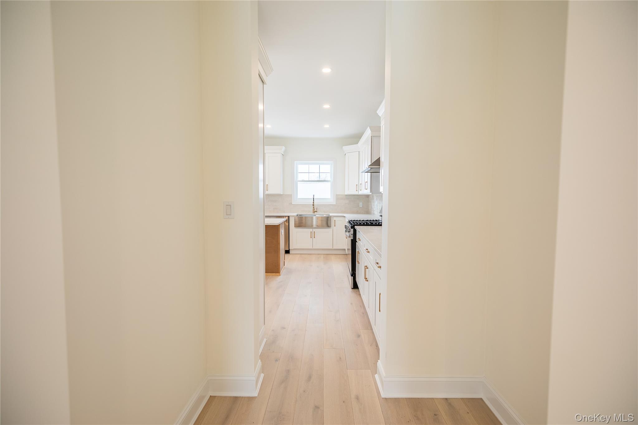 #4 photo, 2910 Yale Place, Baldwin , NY 11510