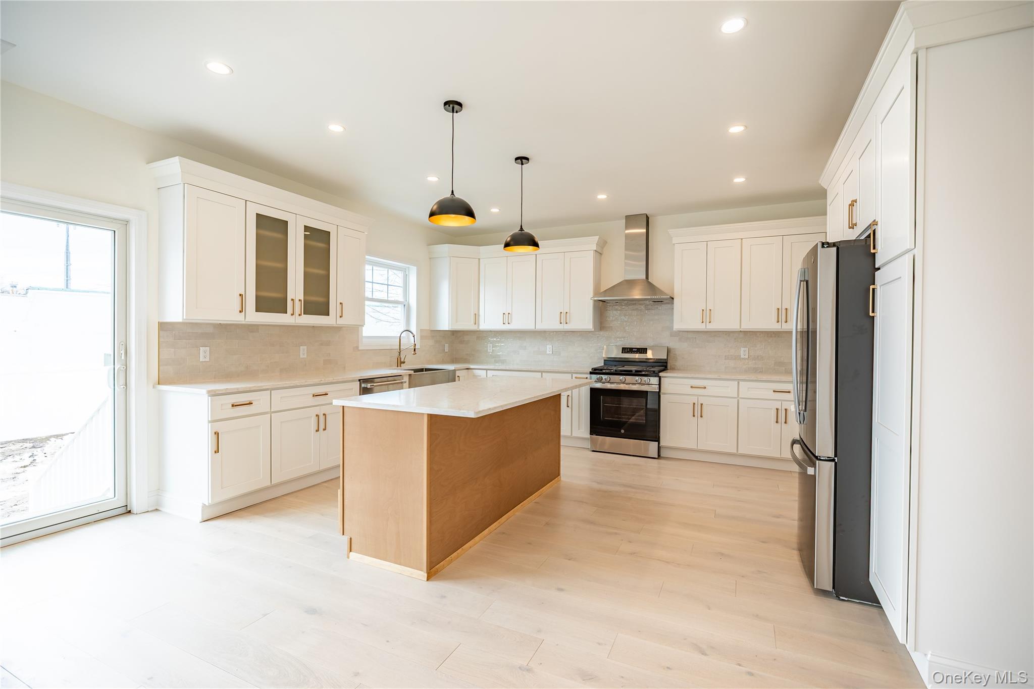 #5 photo, 2910 Yale Place, Baldwin , NY 11510