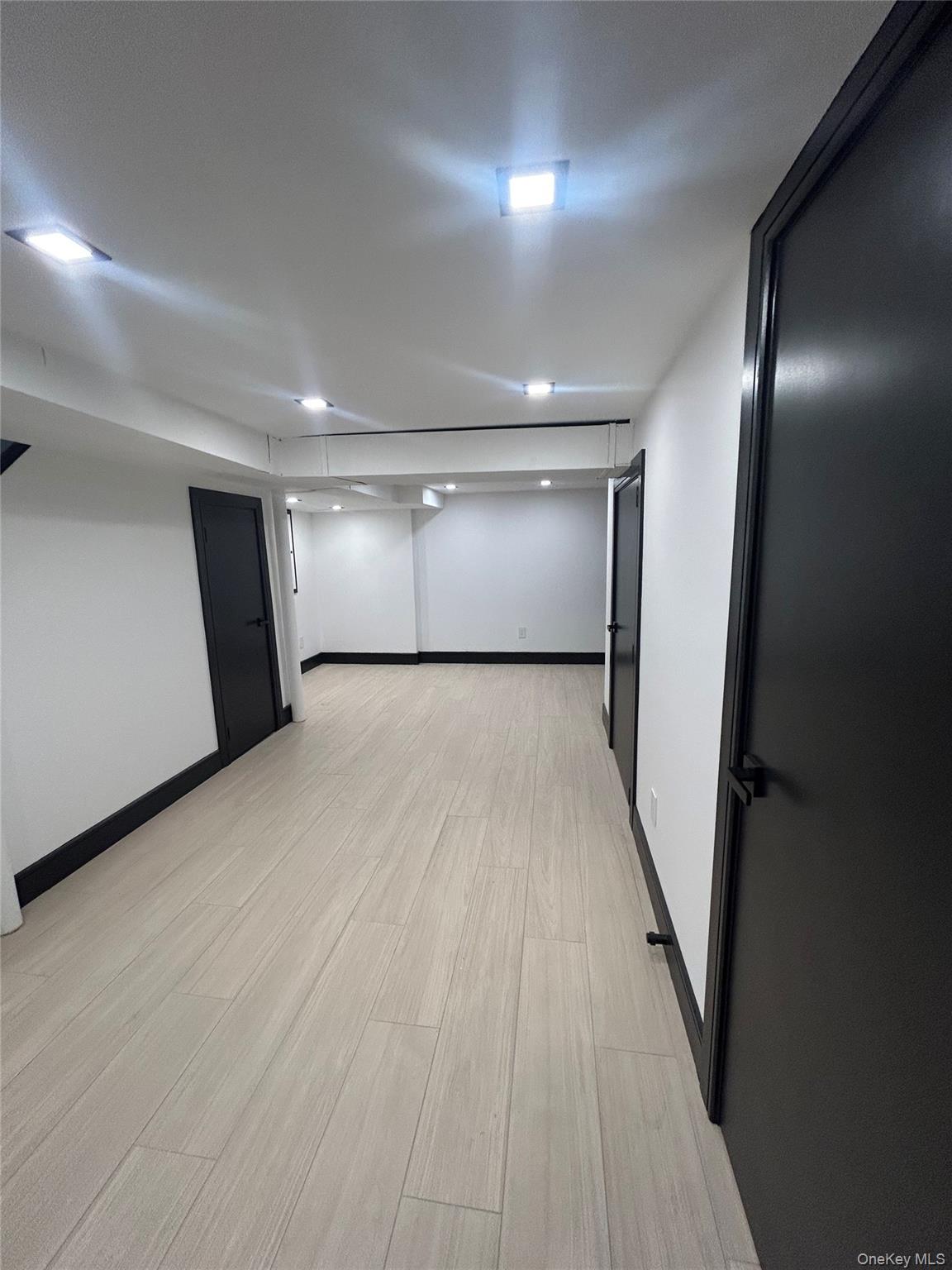 #12 photo, 6 Park Place, Great Neck , NY 11024