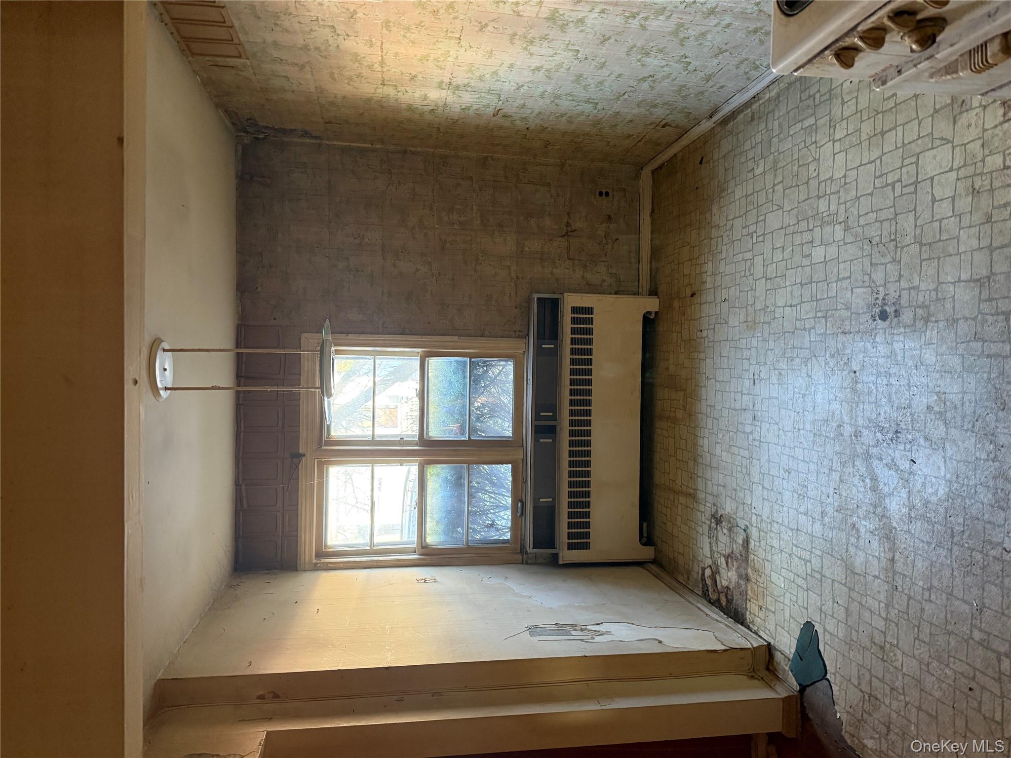 #8 photo, 3832 215th Place, Bayside , NY 11361