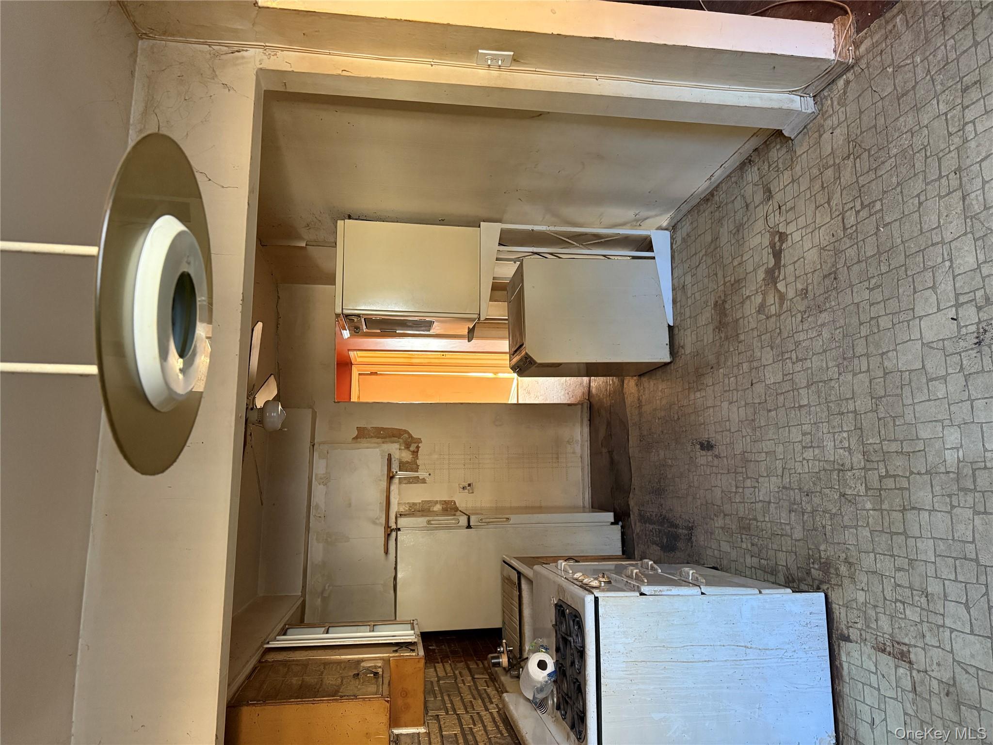 #9 photo, 3832 215th Place, Bayside , NY 11361