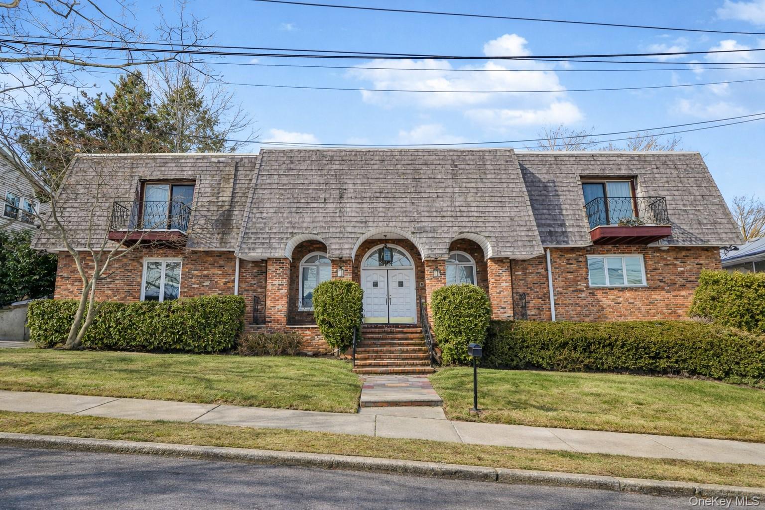 #2 photo, 15 Herkimer Street, סטטן איילנד Staten Island , NY 10301