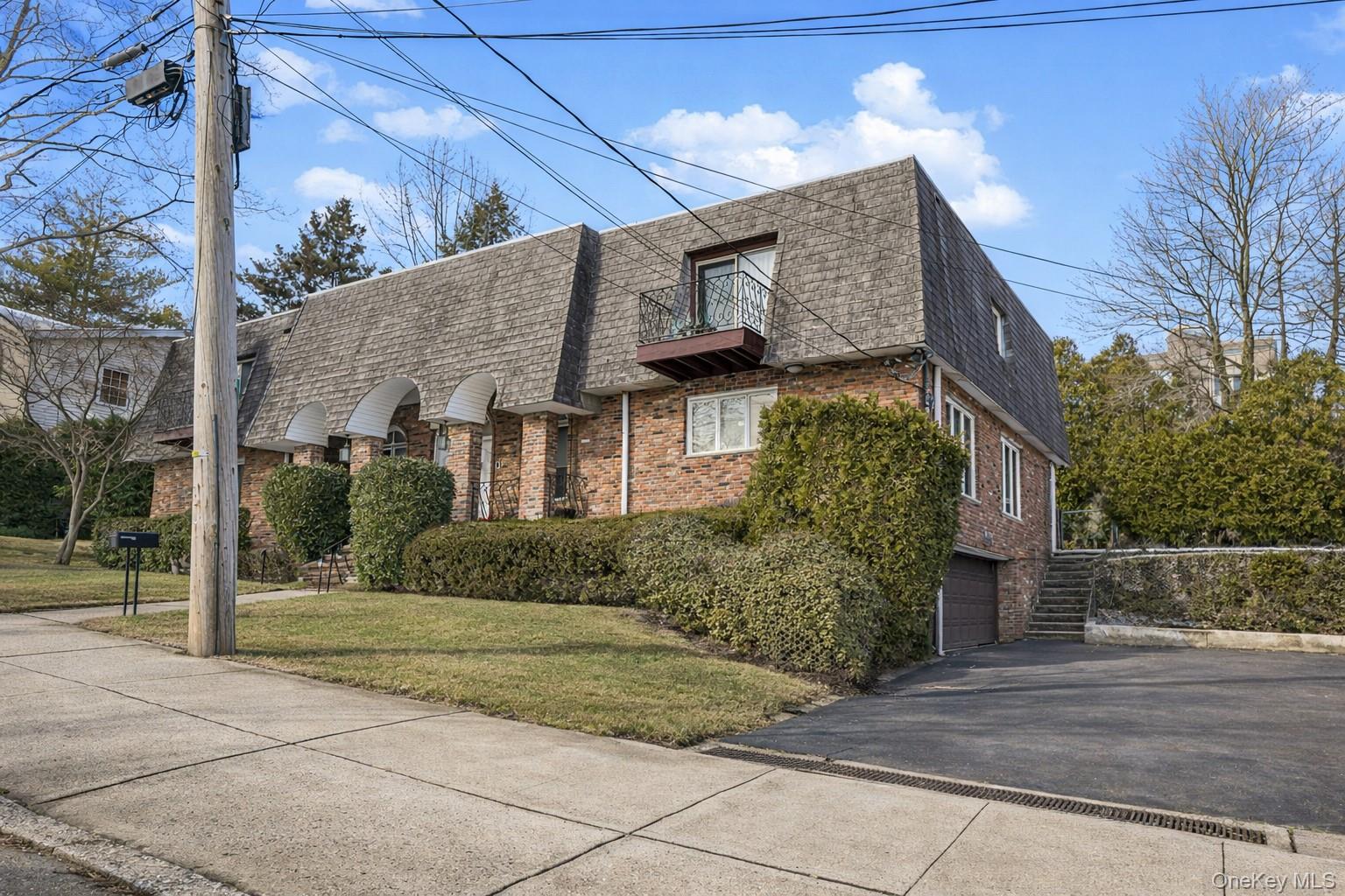 #3 photo, 15 Herkimer Street, סטטן איילנד Staten Island , NY 10301