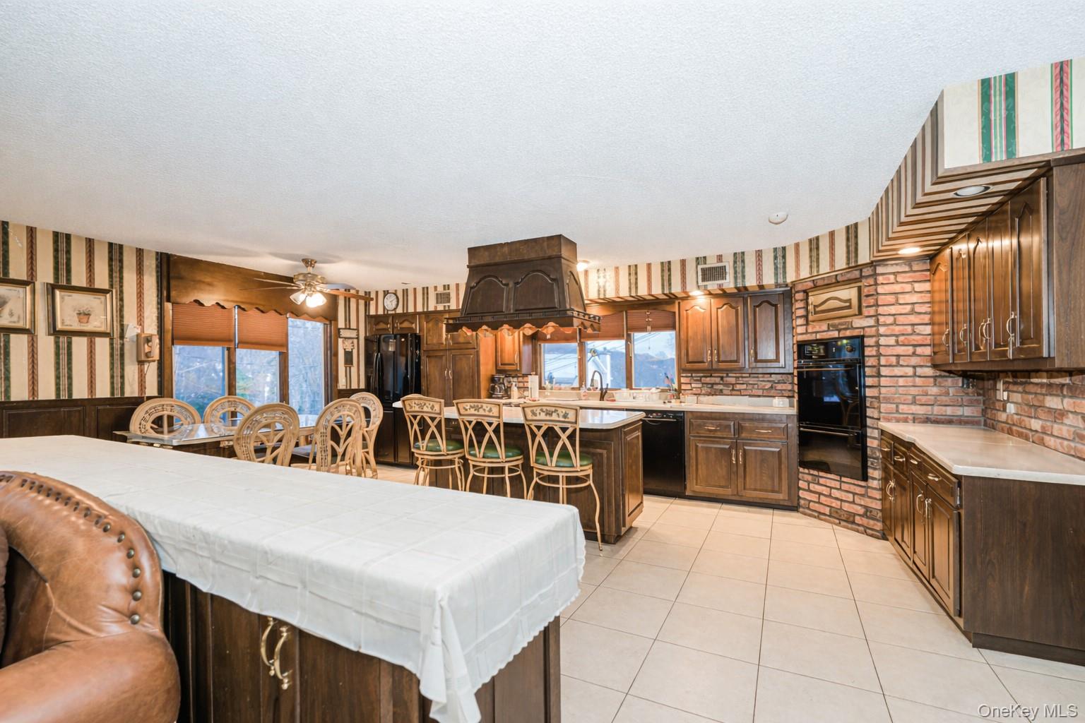 #9 photo, 15 Herkimer Street, סטטן איילנד Staten Island , NY 10301