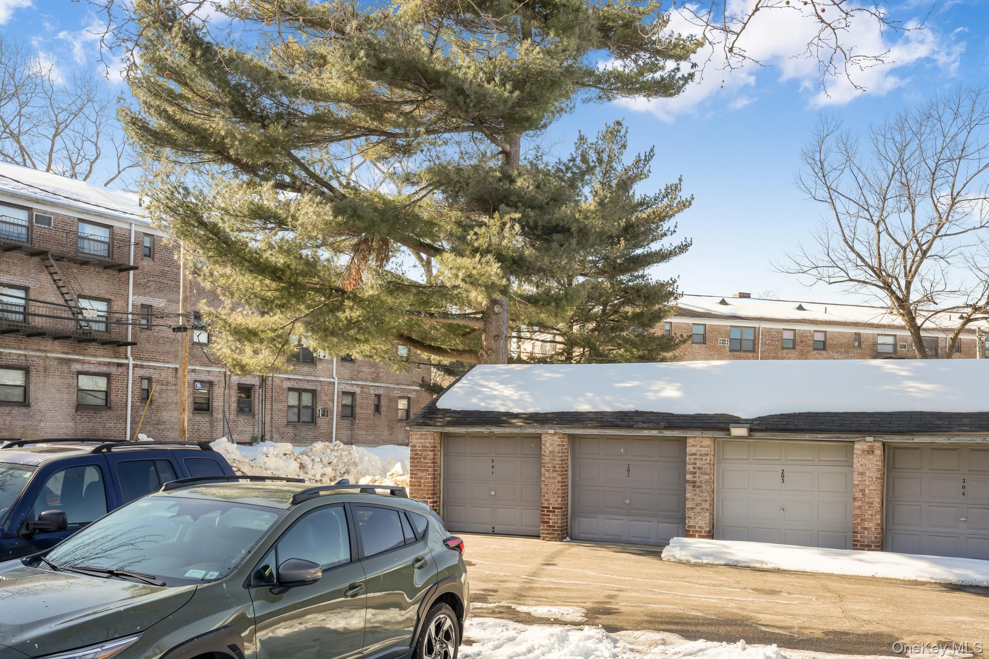 #16 photo, 46 Terrace Circle, ナッソー郡 Great Neck , NY 11021