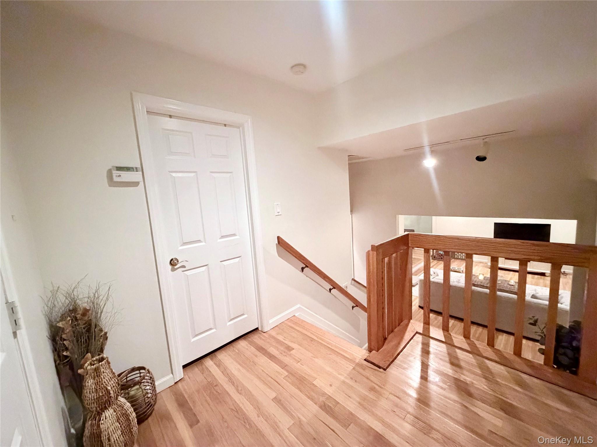 #13 photo, 821 Channel Road, מחוז נסאו Lido Beach , NY 11561