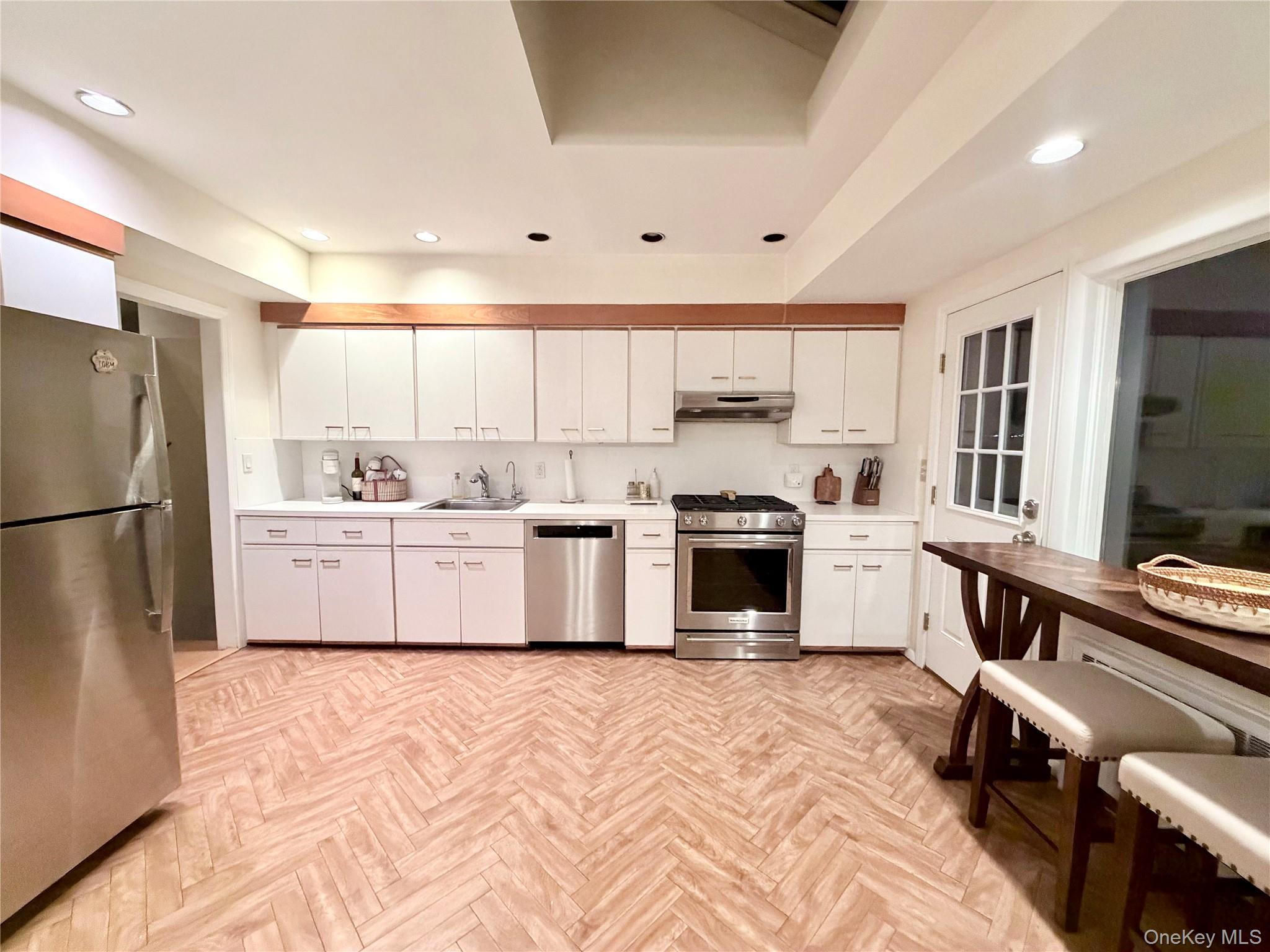 #5 photo, 821 Channel Road, מחוז נסאו Lido Beach , NY 11561